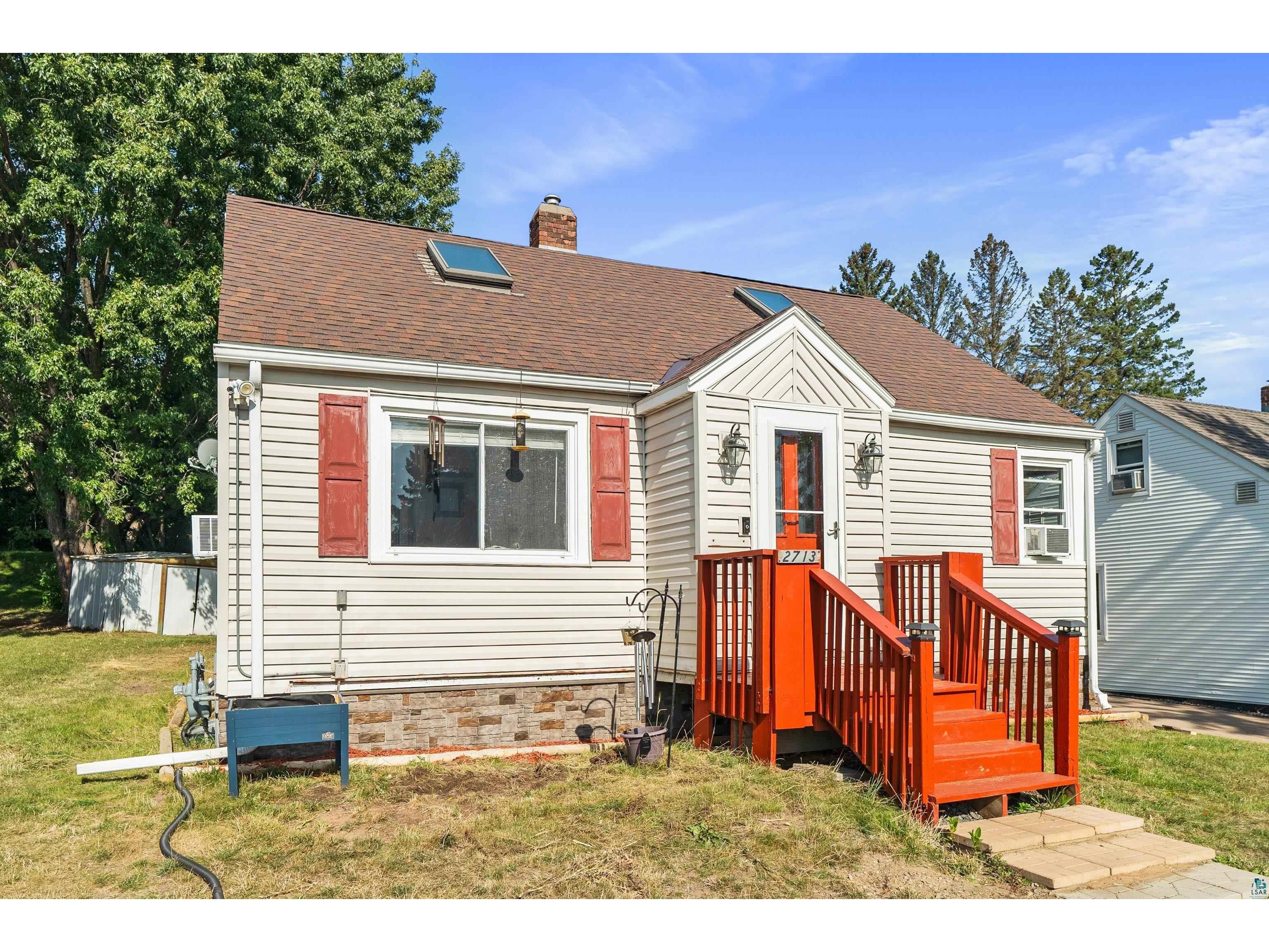 2713 W 15th St Duluth MN 55806 6116169 image1