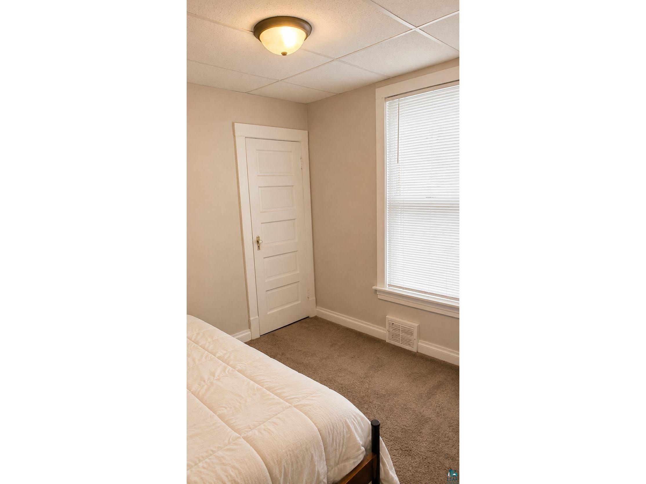 2713 W 3rd St Duluth MN 55806 6125093 image15