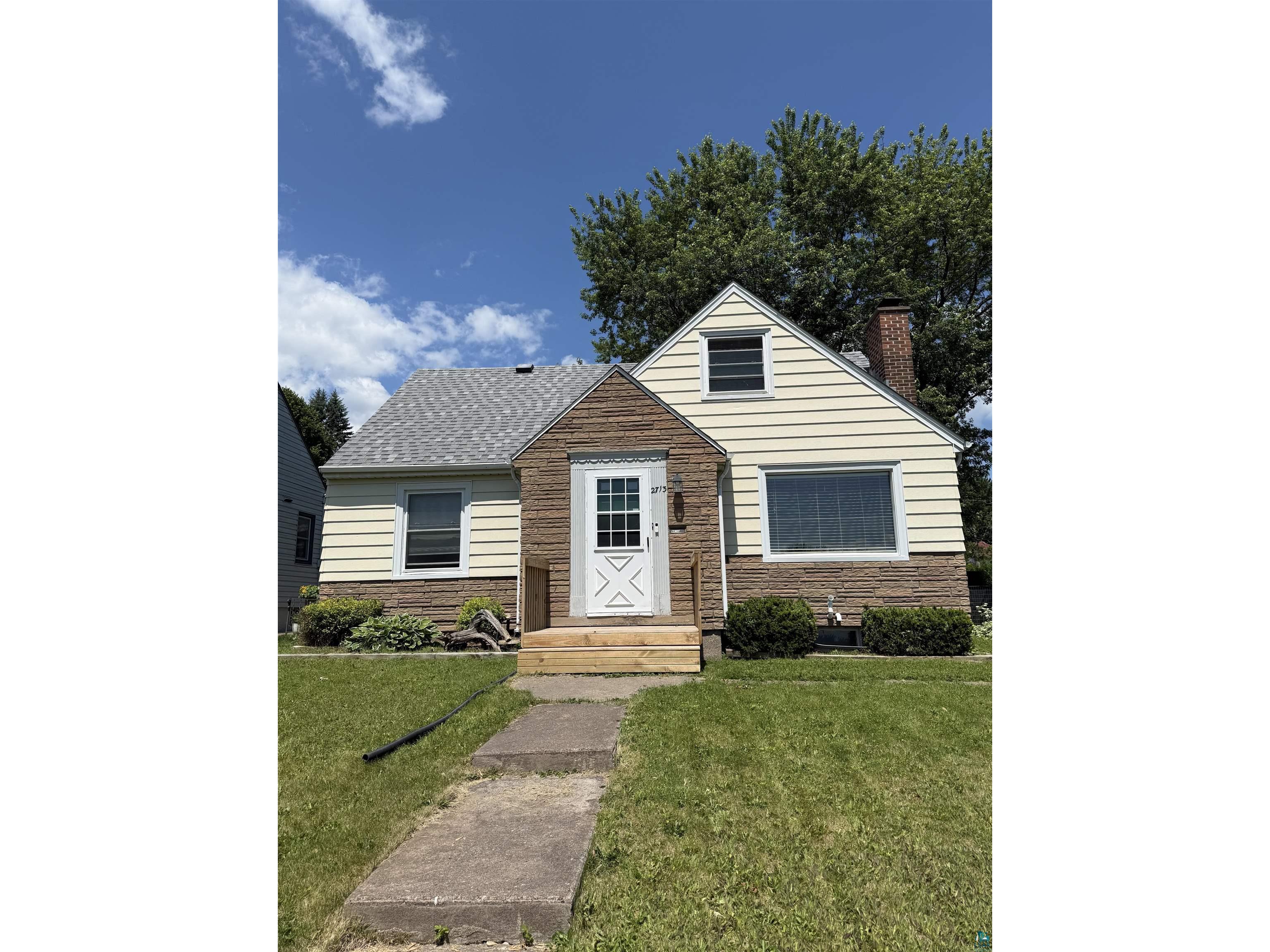 2713 W 7th St Duluth MN 55806 6126706 image1