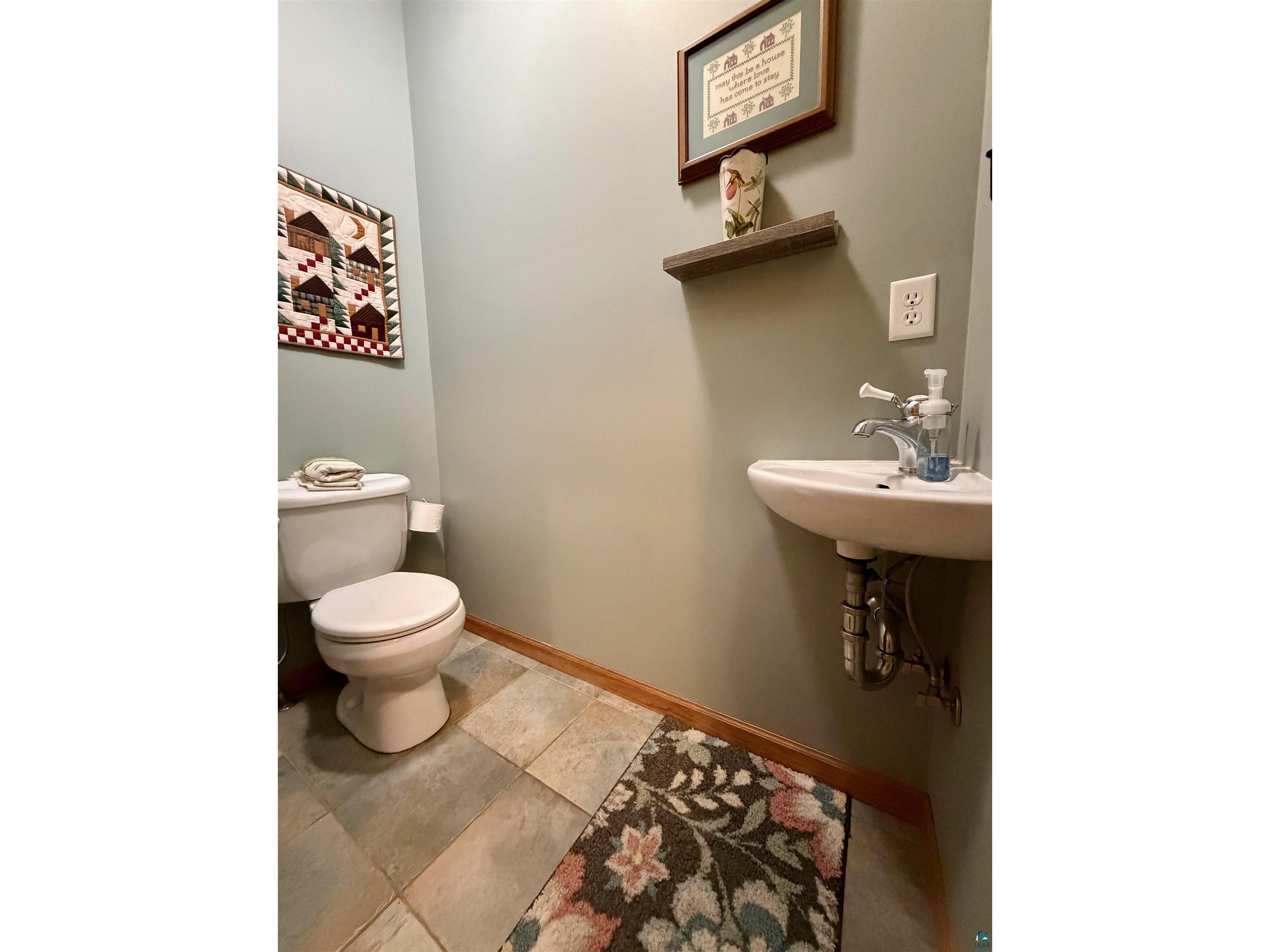 2717 Northridge Dr Duluth MN 55811 6125365 image23