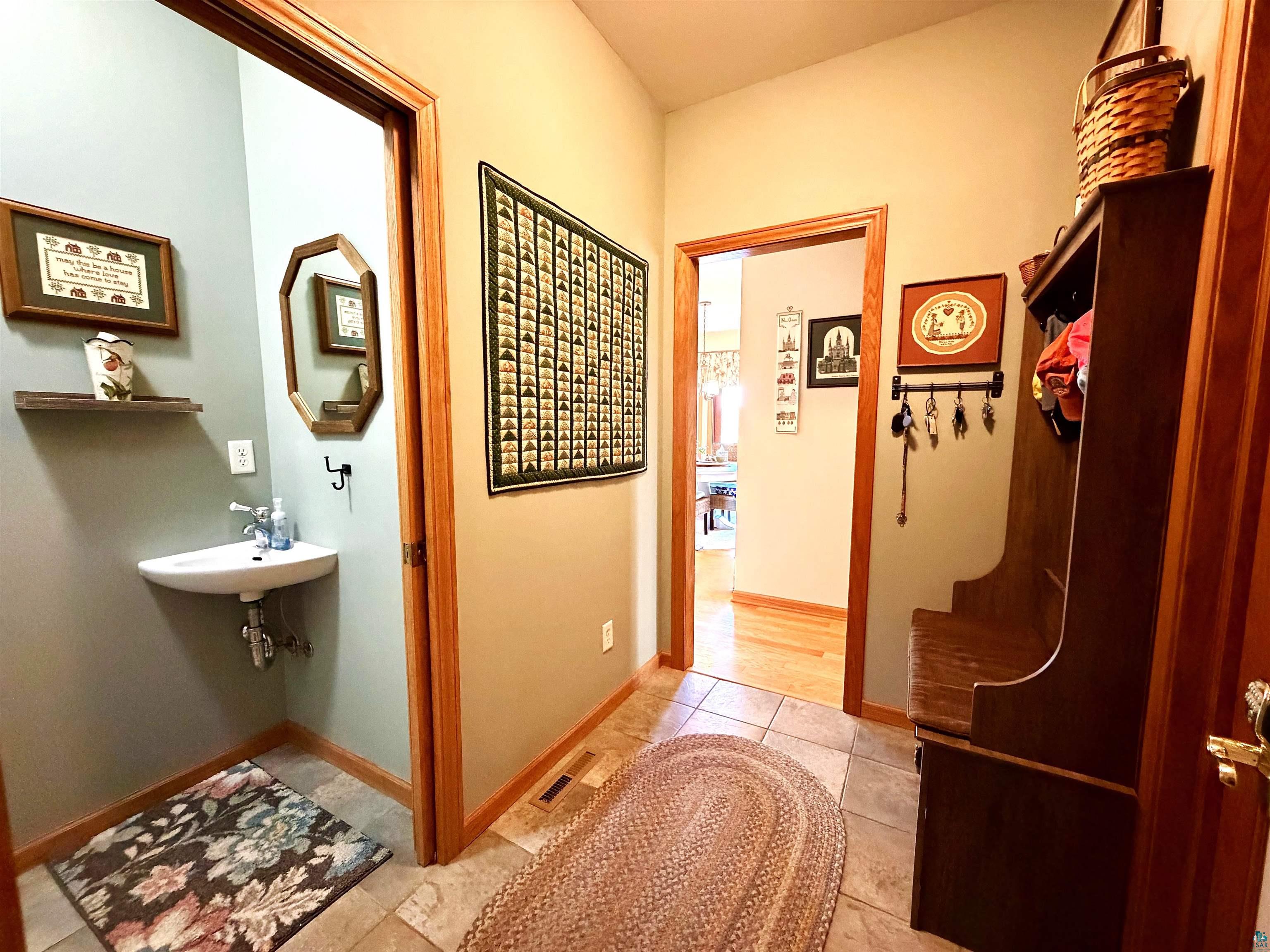 2717 Northridge Dr Duluth MN 55811 6125365 image24