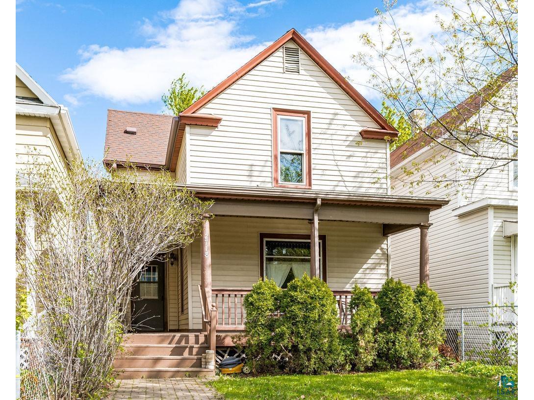 2718 W 3rd St Duluth MN 55806 6119592 image1