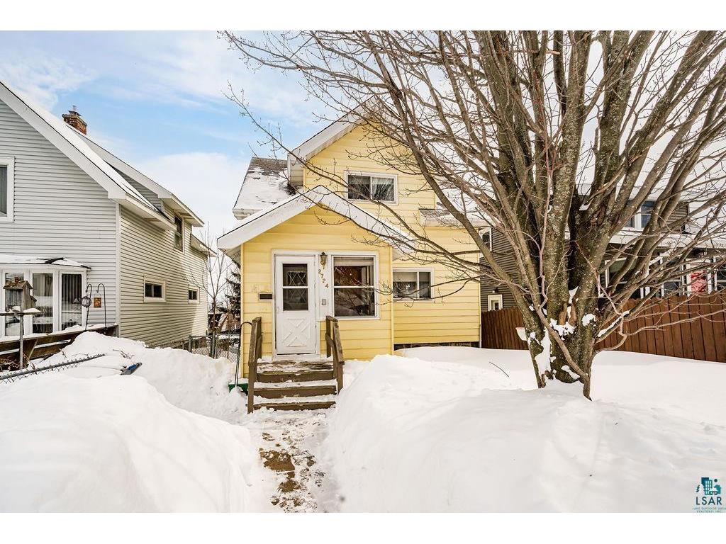 2724 W 9th St Duluth MN 55806 6107078 image1