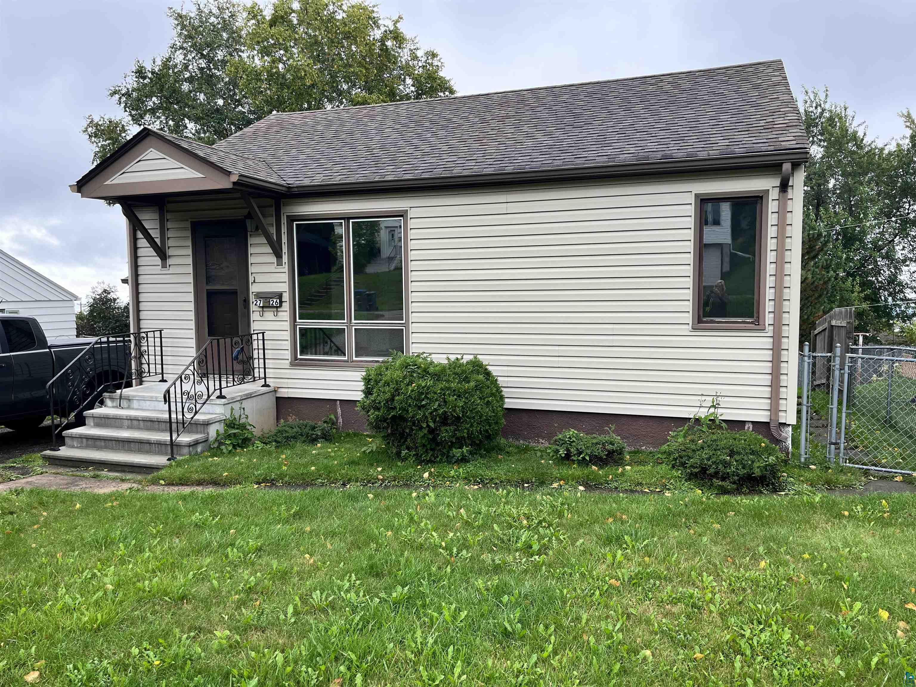 2726 W 15th St Duluth MN 55806 6110787 image1