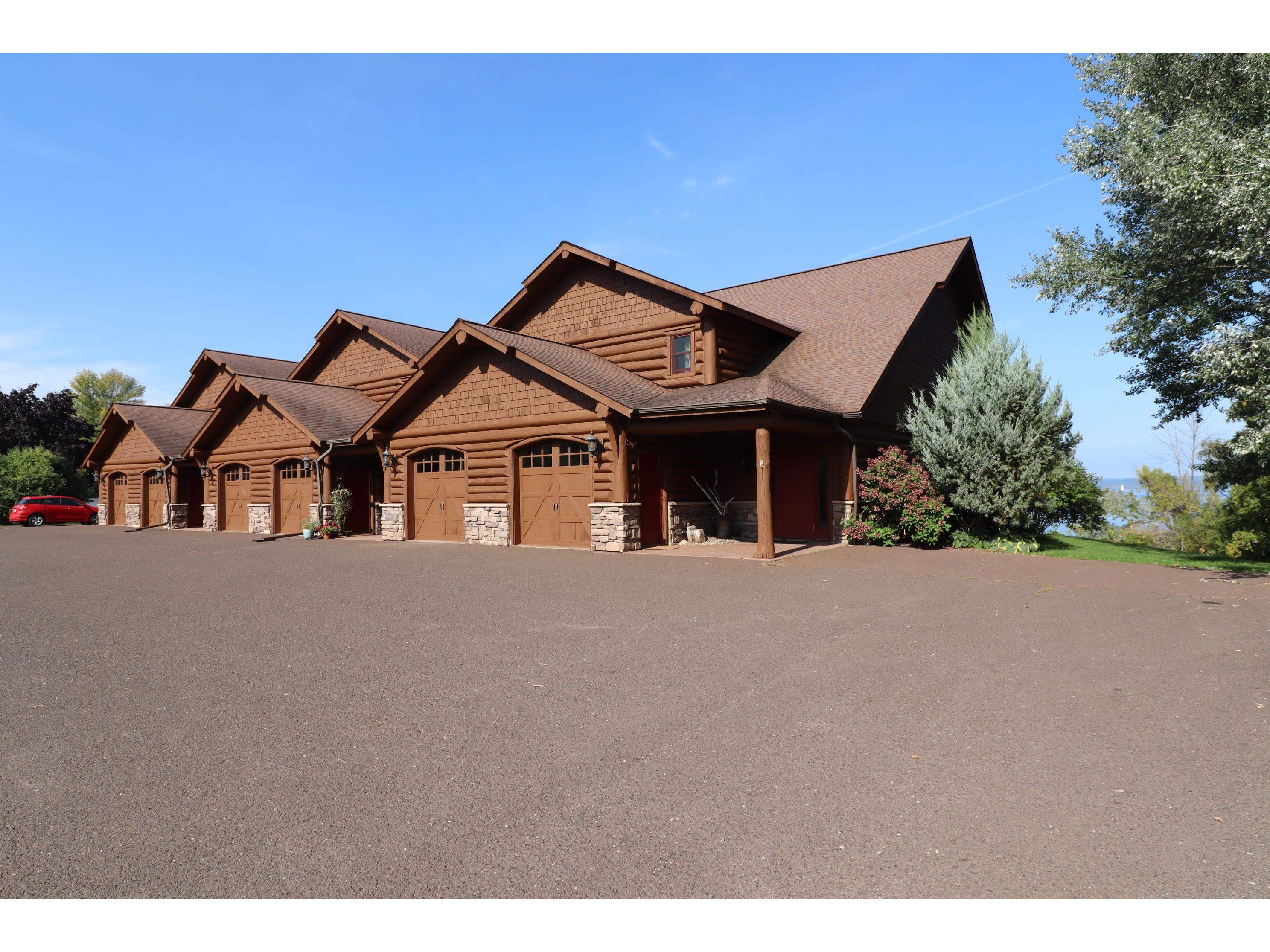 2729 Lake Shore Dr E Ashland WI 54806 - Lake Superior 6121271 image2