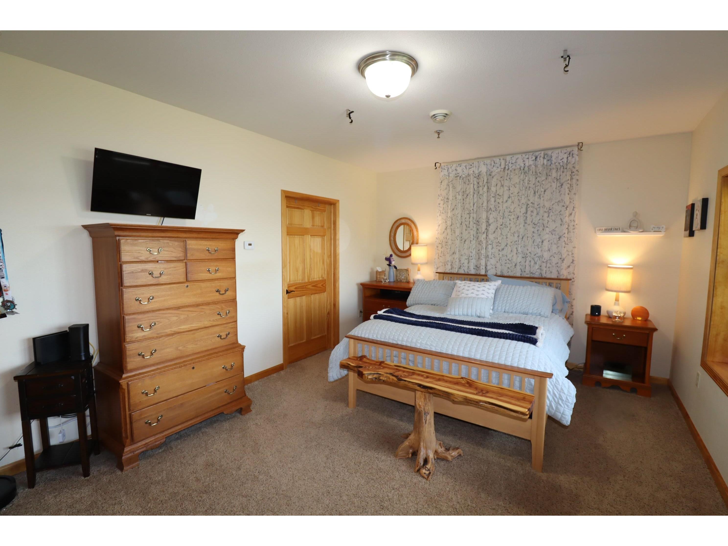 2729 Lake Shore Dr E Ashland WI 54806 - Lake Superior 6121271 image27