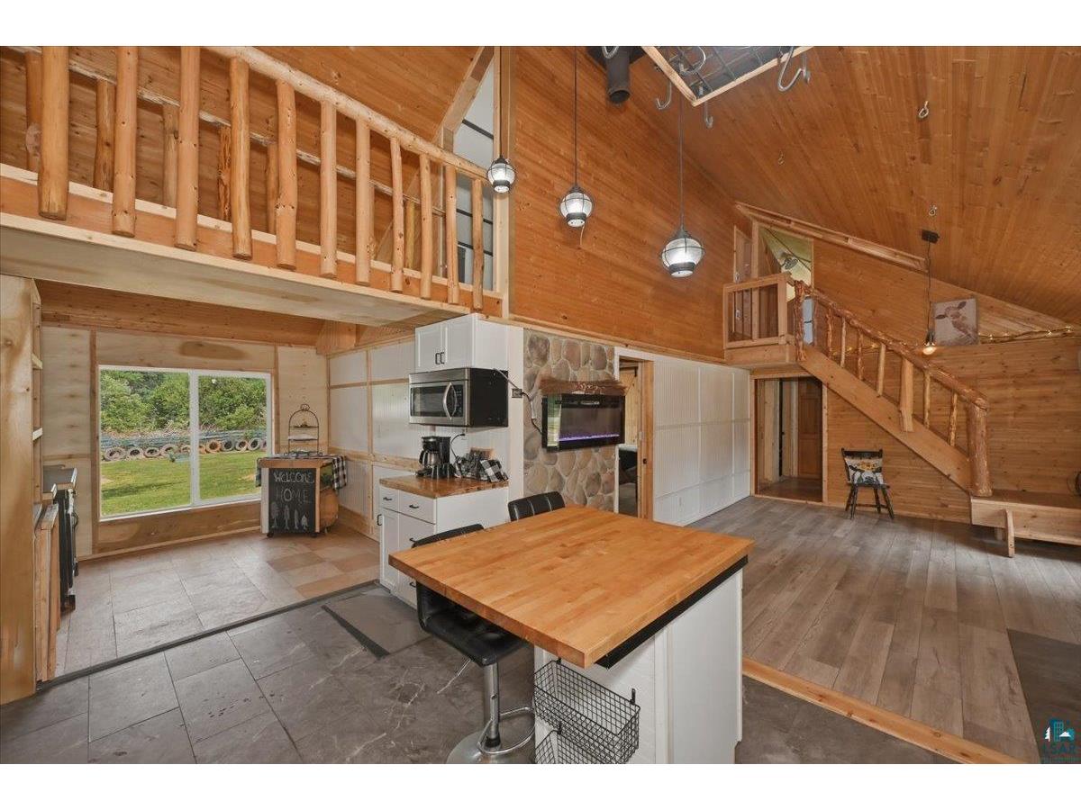2751 E Milchesky Rd Foxboro WI 54836 6126213 image1