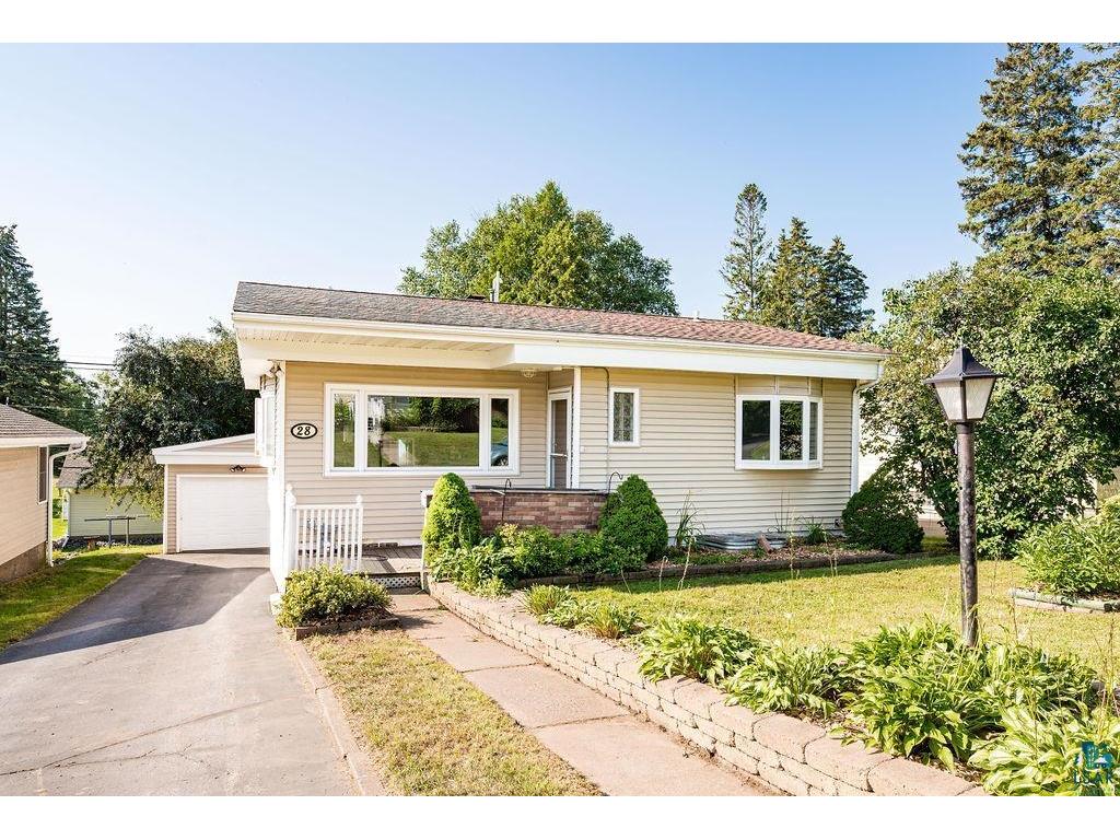 28 W Buffalo St Duluth MN 55811 6106696 image1