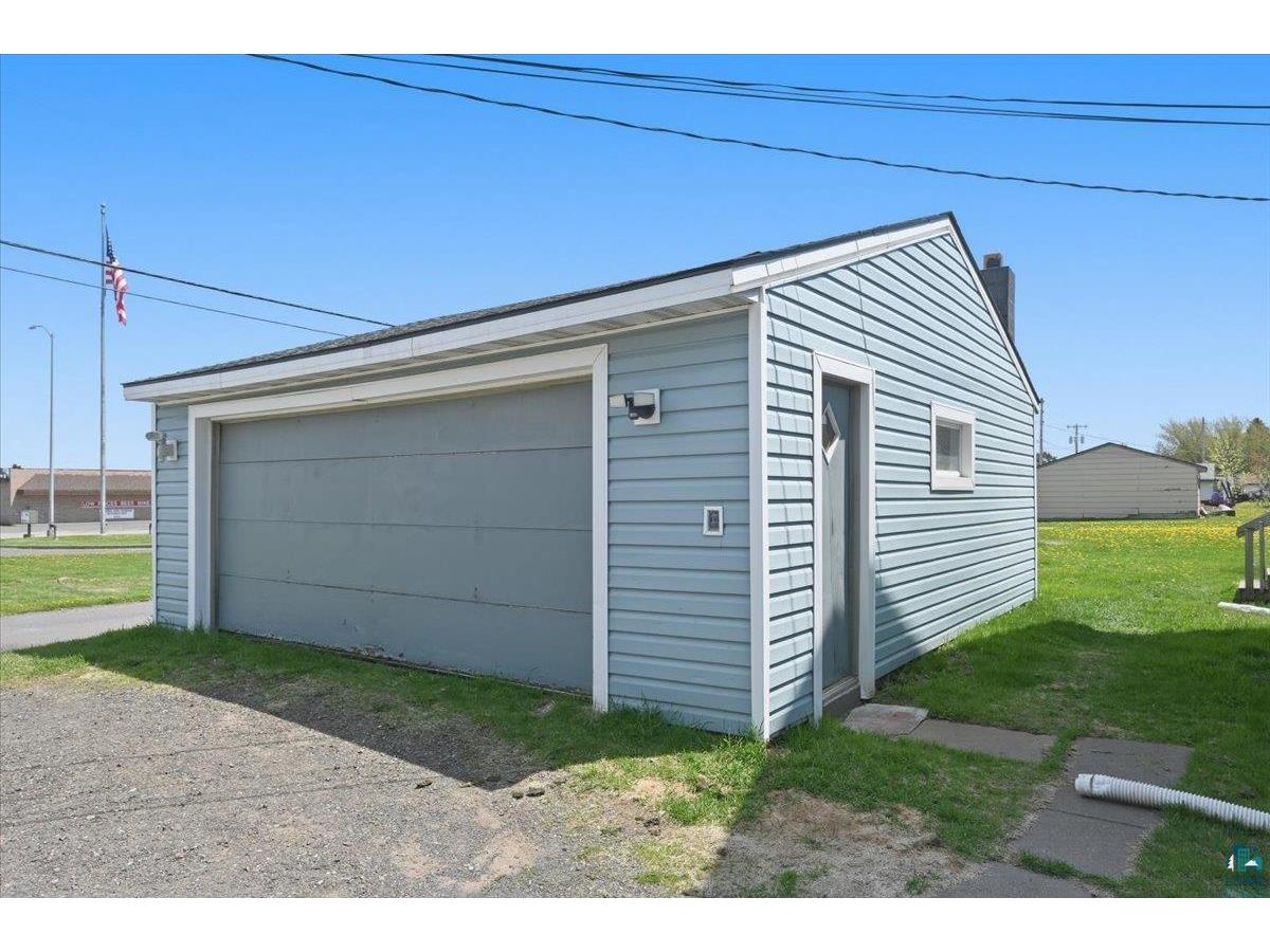 2811 E 3rd St Superior WI 54880 6125705 image7