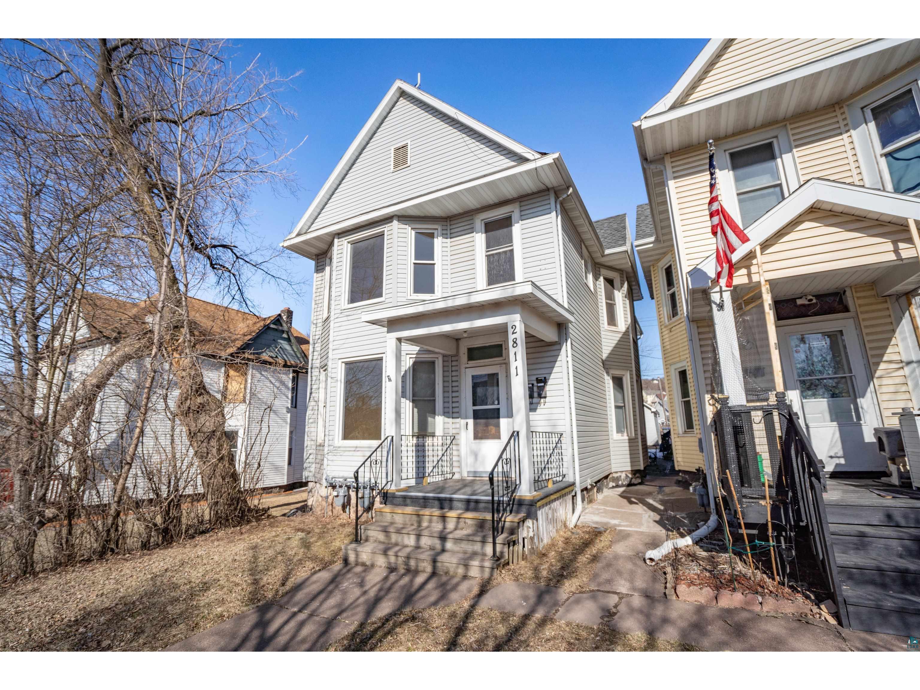2811 W 3rd St Duluth MN 55806 6118582 image1