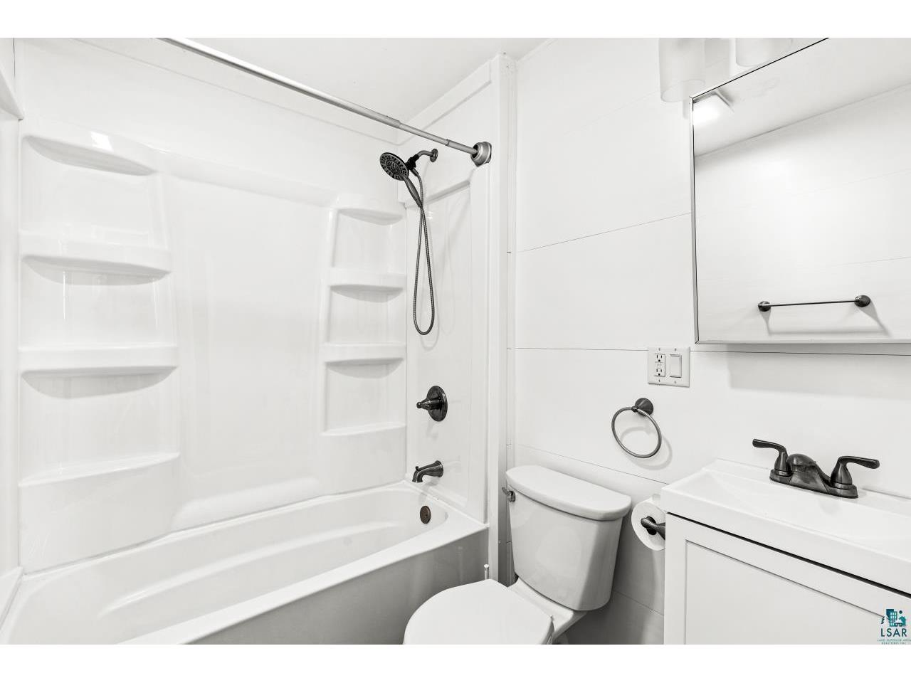 2815 W 3rd St Duluth MN 55806 6125442 image15