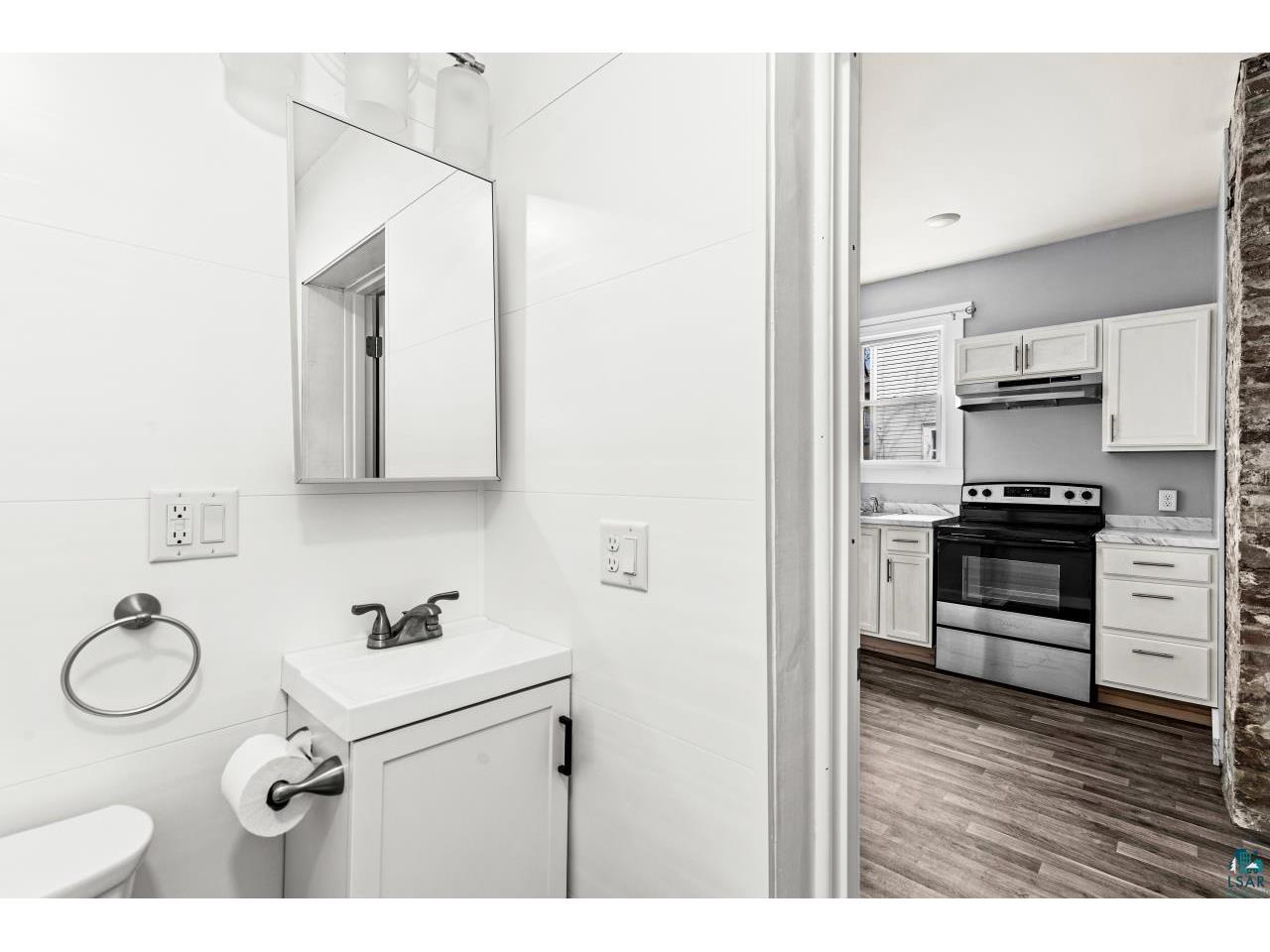 2815 W 3rd St Duluth MN 55806 6125442 image16