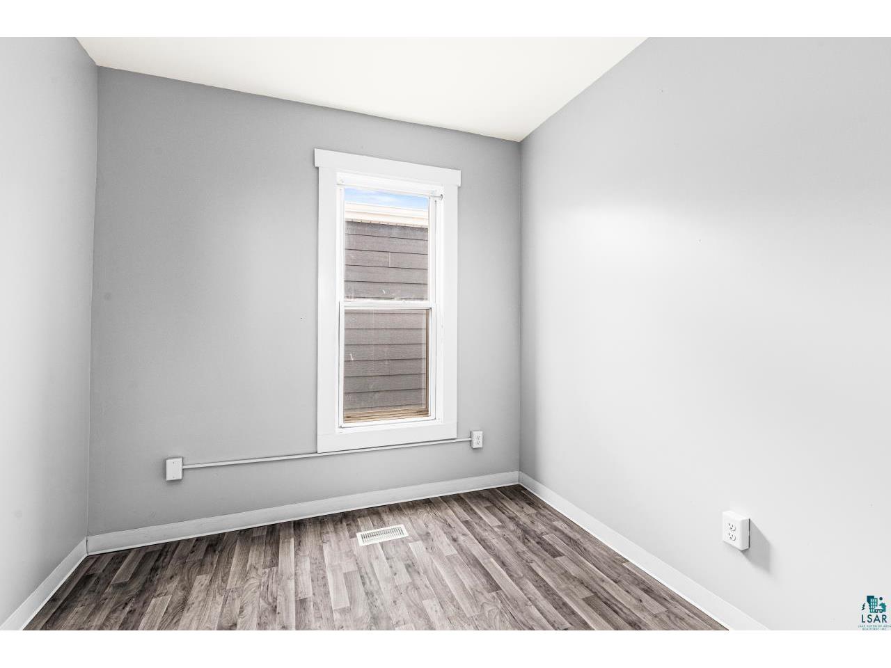 2815 W 3rd St Duluth MN 55806 6125442 image21