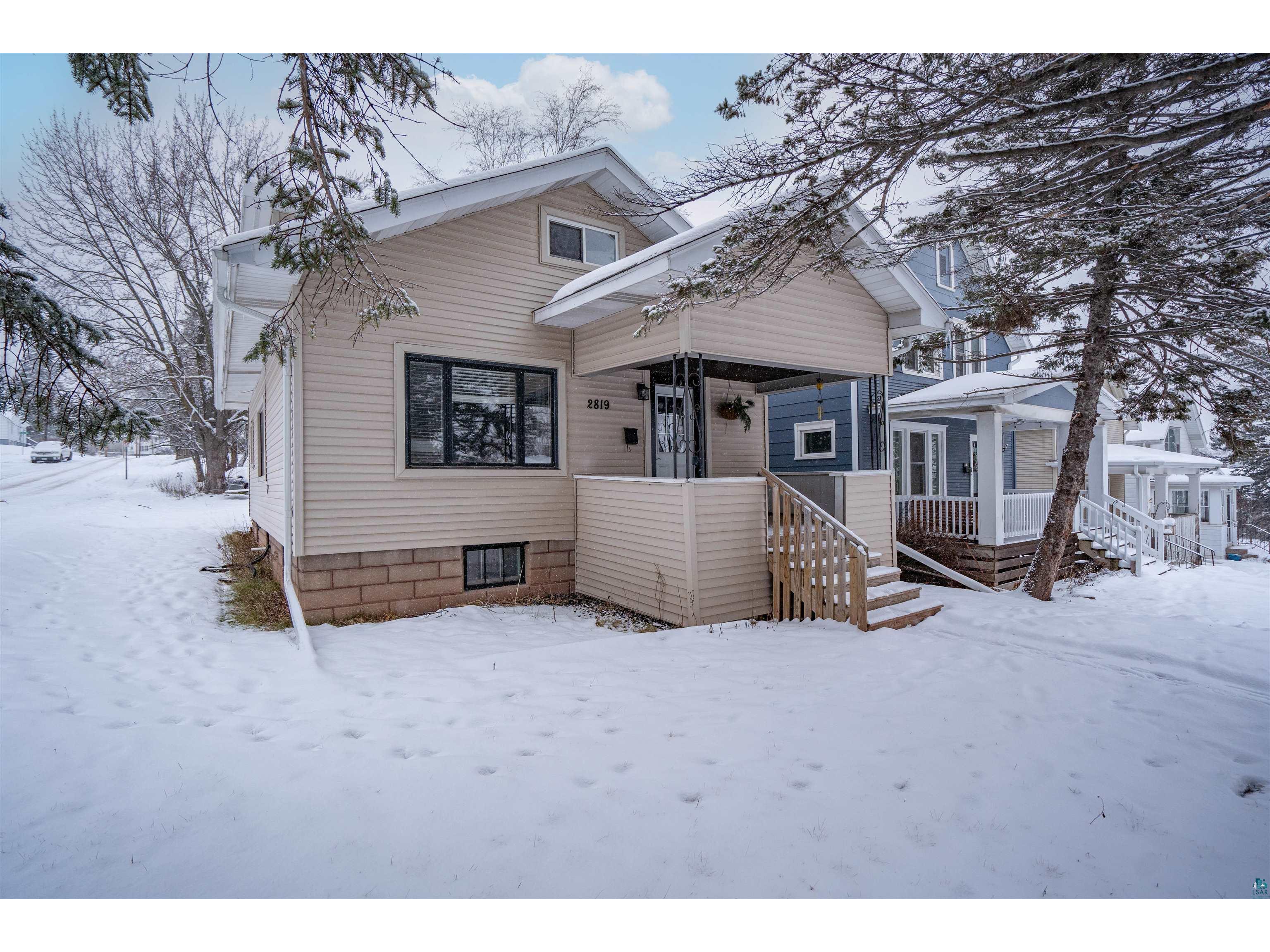 2819 W 6th St Duluth MN 55806 6111935 image1