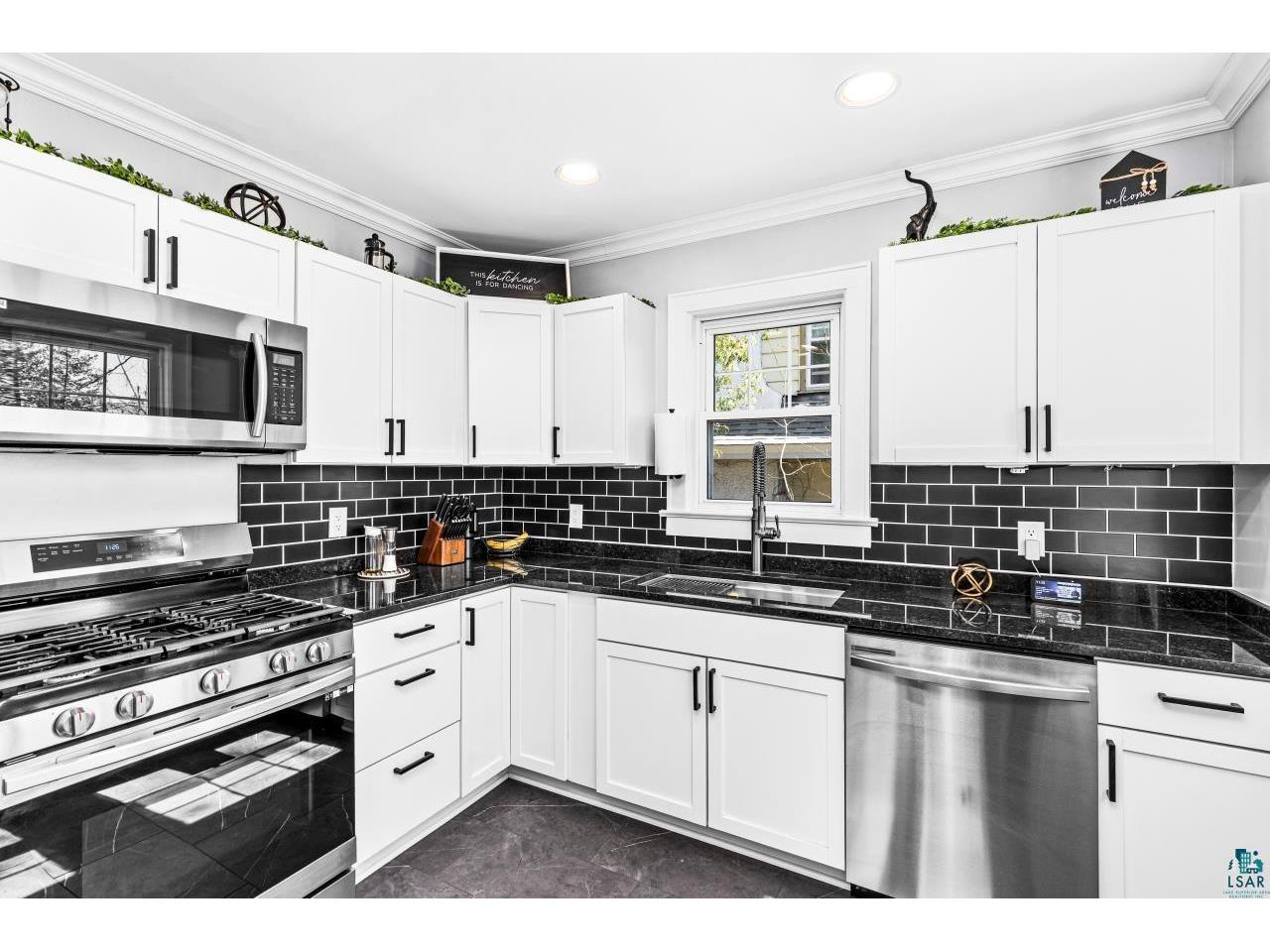 2820 E 2nd St Duluth MN 55812 6125161 image20