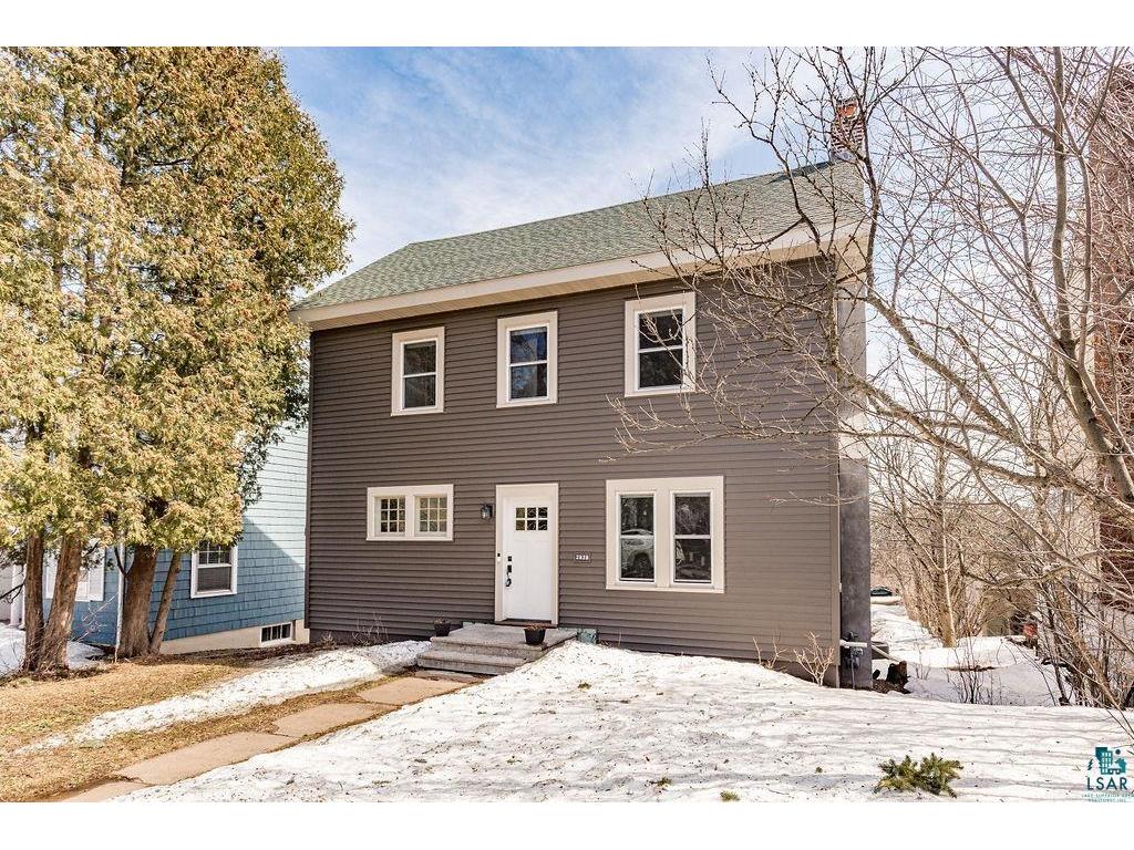 2820 E Superior St Duluth MN 55812 6107493 image1