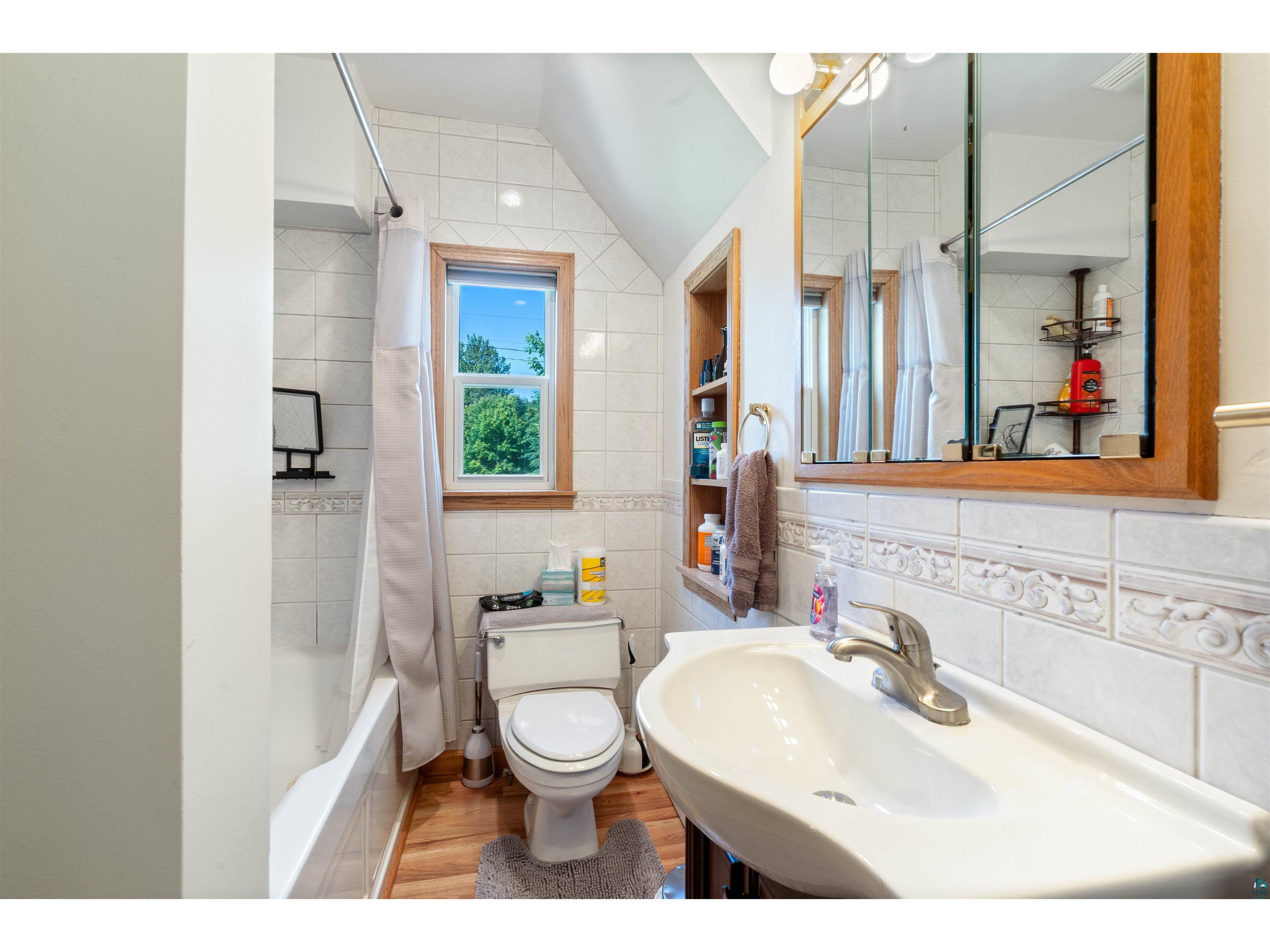 2822 E 6th St Superior WI 54880 6126465 image15