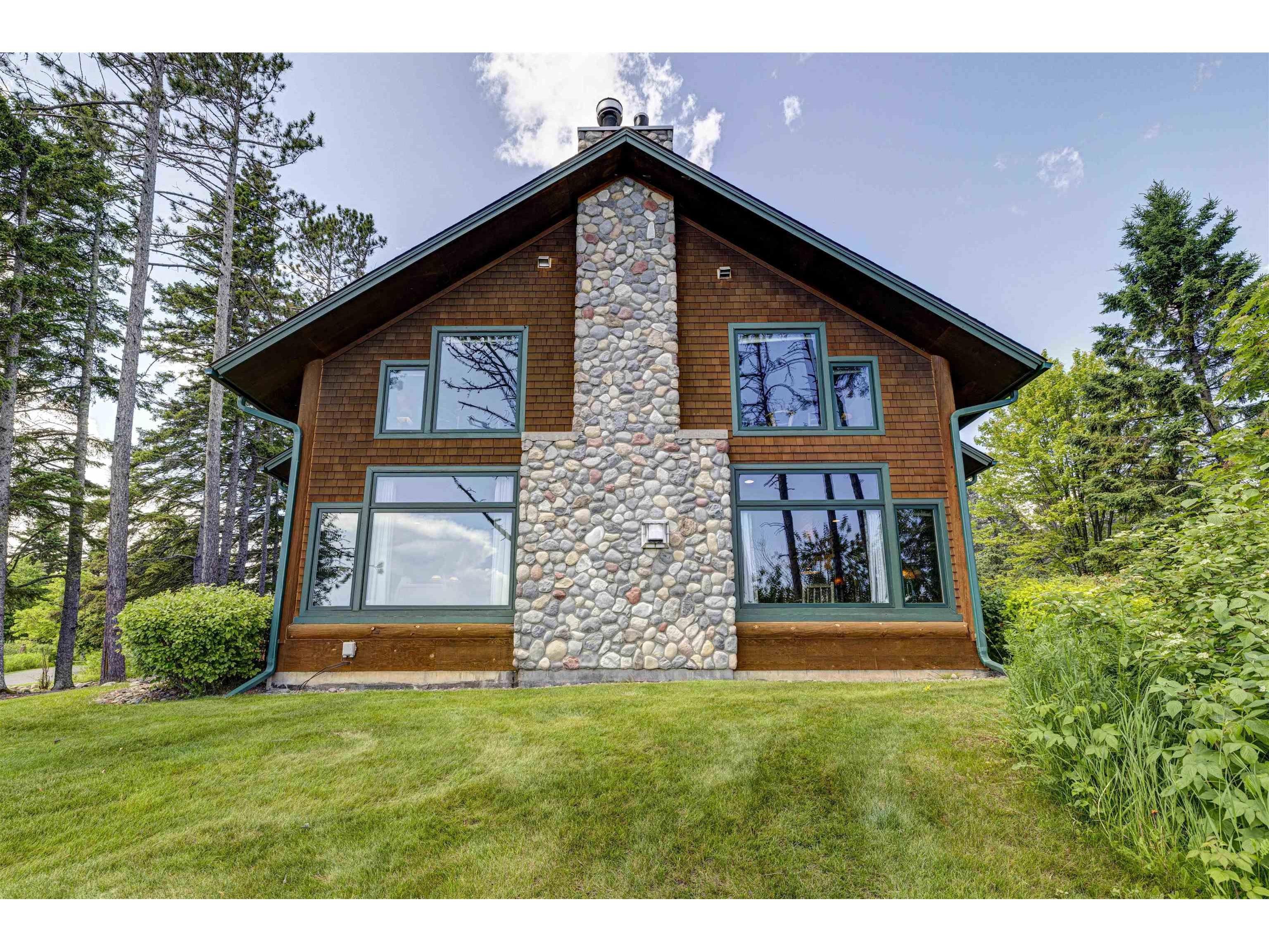 2826 Highway 61 Two Harbors MN 55616 - Lake Superior 6120555 image2