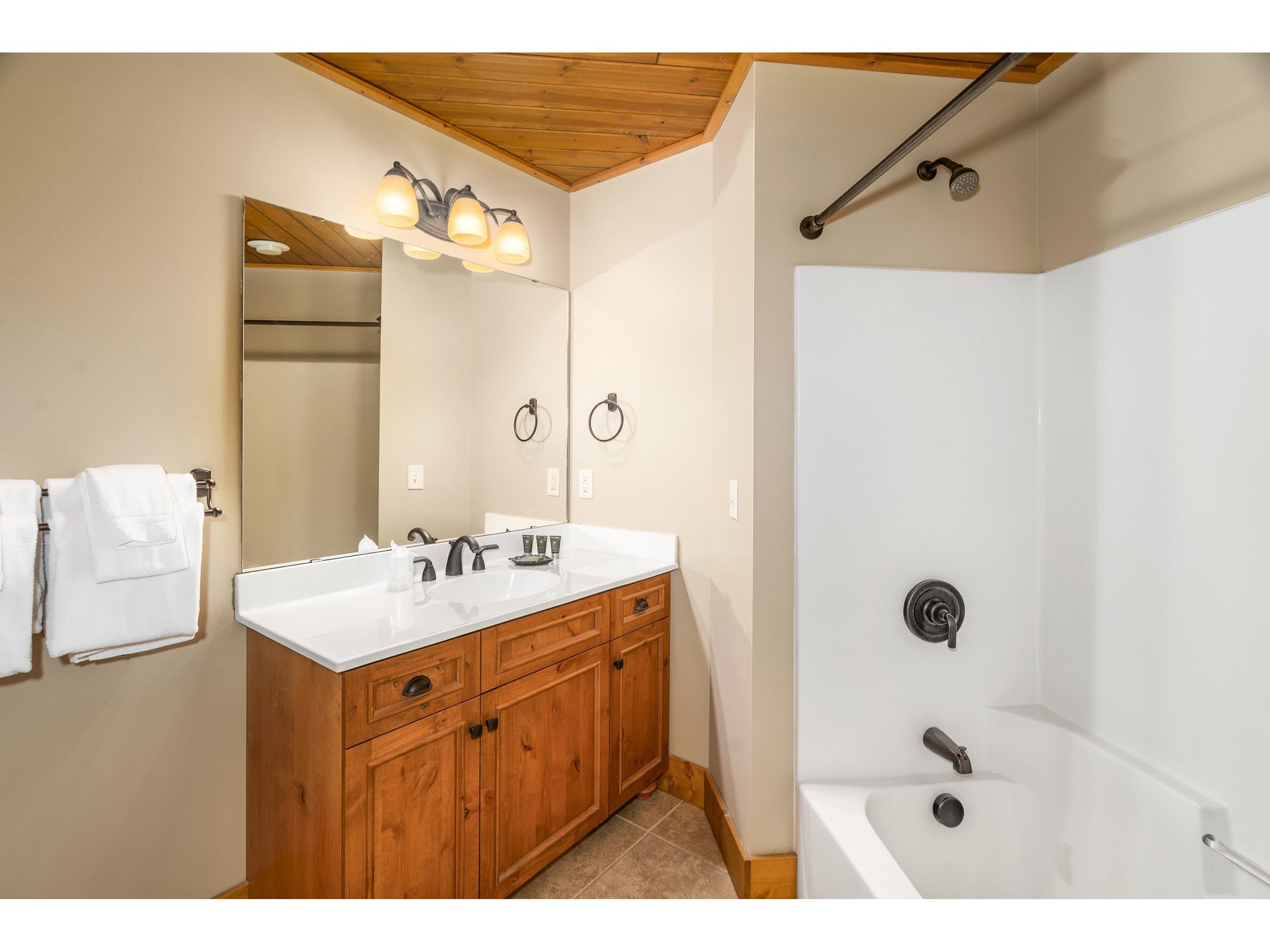 2826 Highway 61 Two Harbors MN 55616 - Lake Superior 6122644 image32