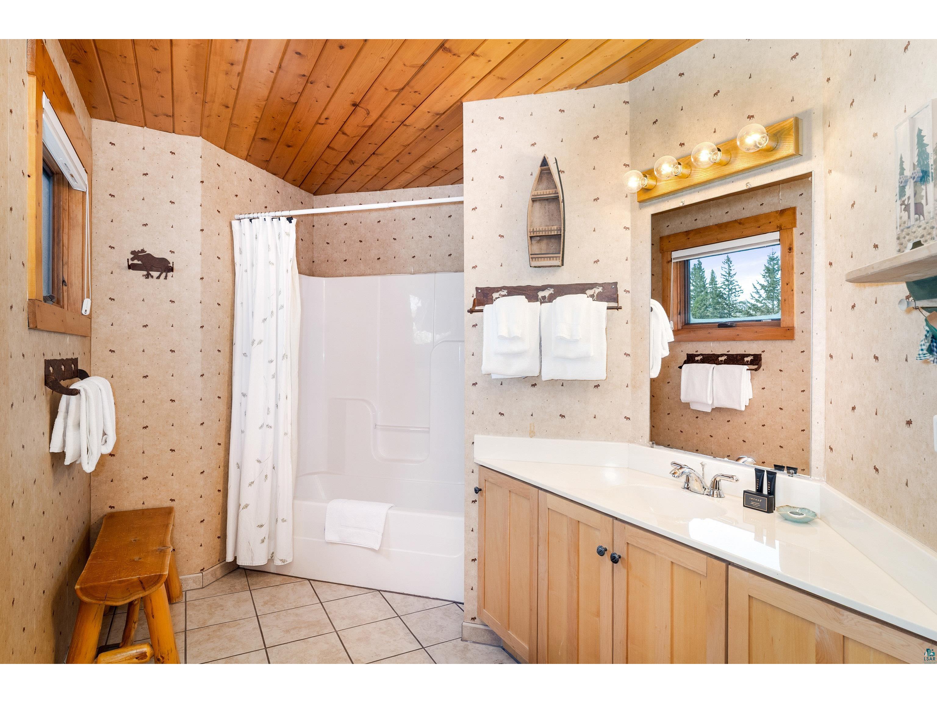 2826 Highway 61 Two Harbors MN 55616 - Lake Superior 6124673 image47