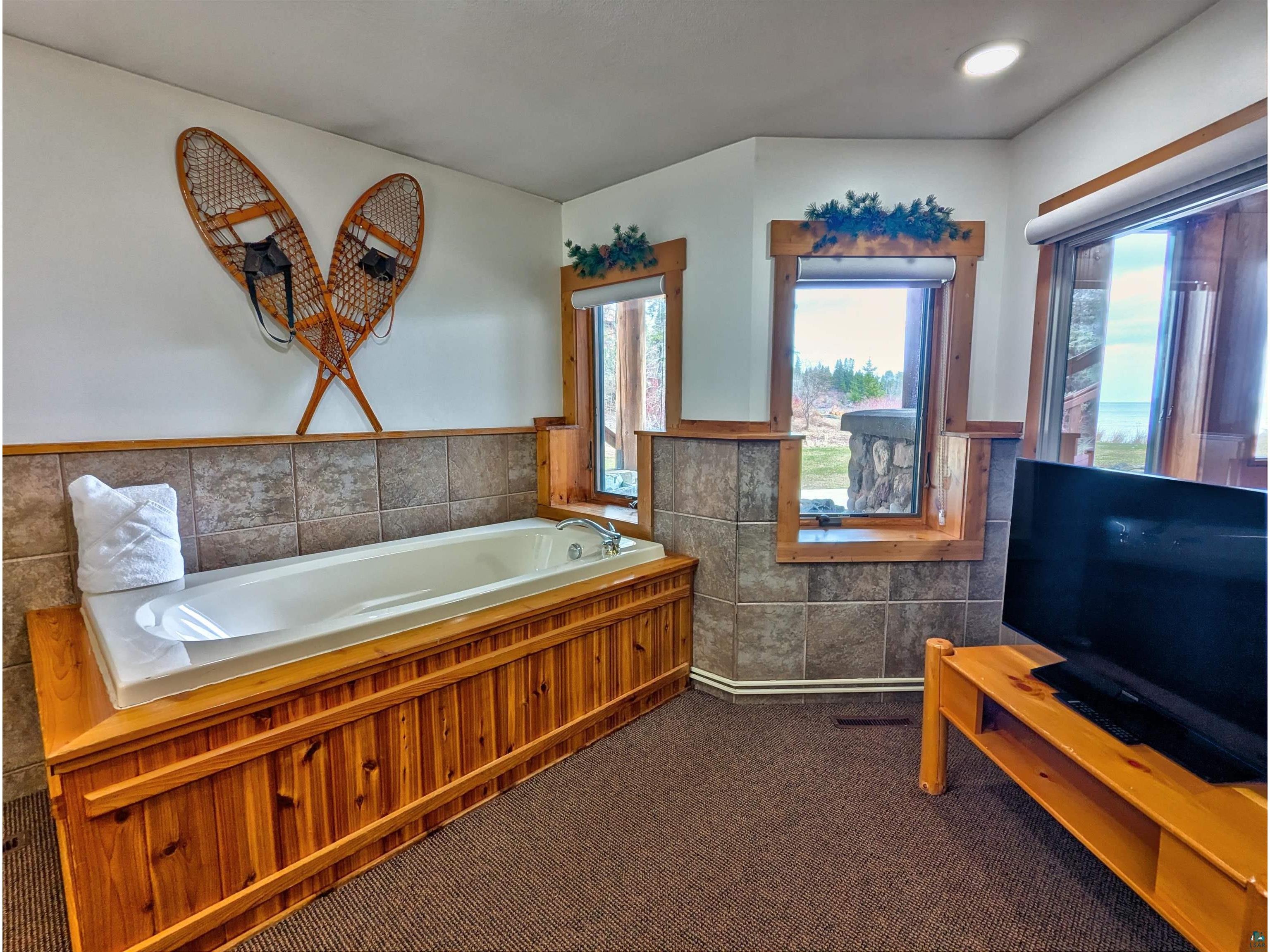 2826 Highway 61 Two Harbors MN 55616 - Lake Superior 6125335 image17