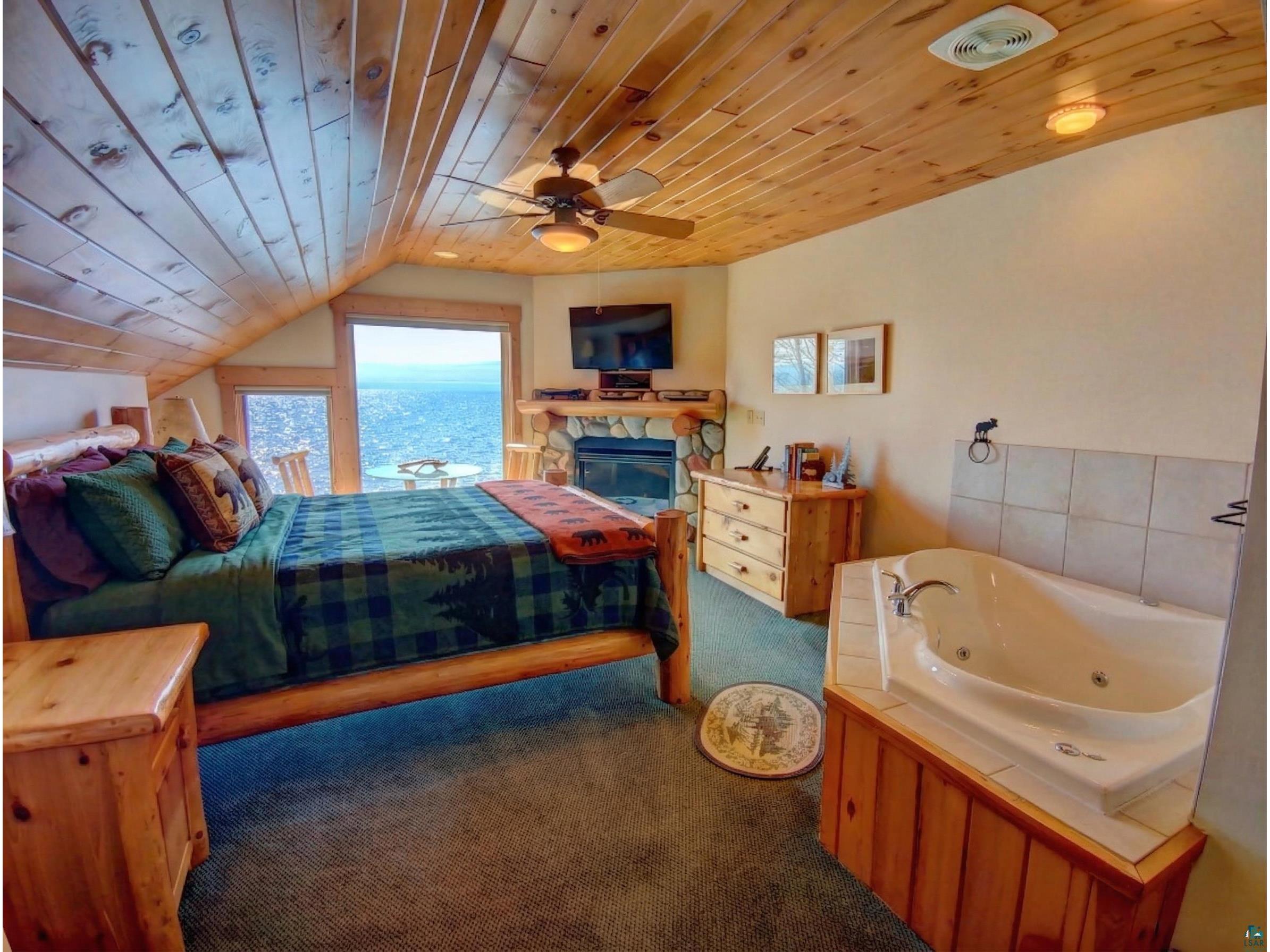 2826 Highway 61 Two Harbors MN 55616 - Lake Superior 6125659 image13