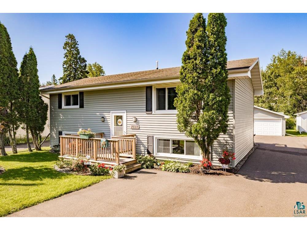 2833 Hutchinson Rd Duluth MN 55811 6115351 image1