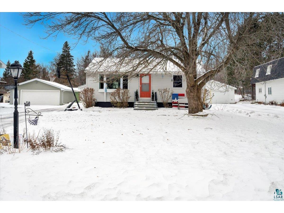 2837 Hutchinson Rd Duluth MN 55811 6117231 image1