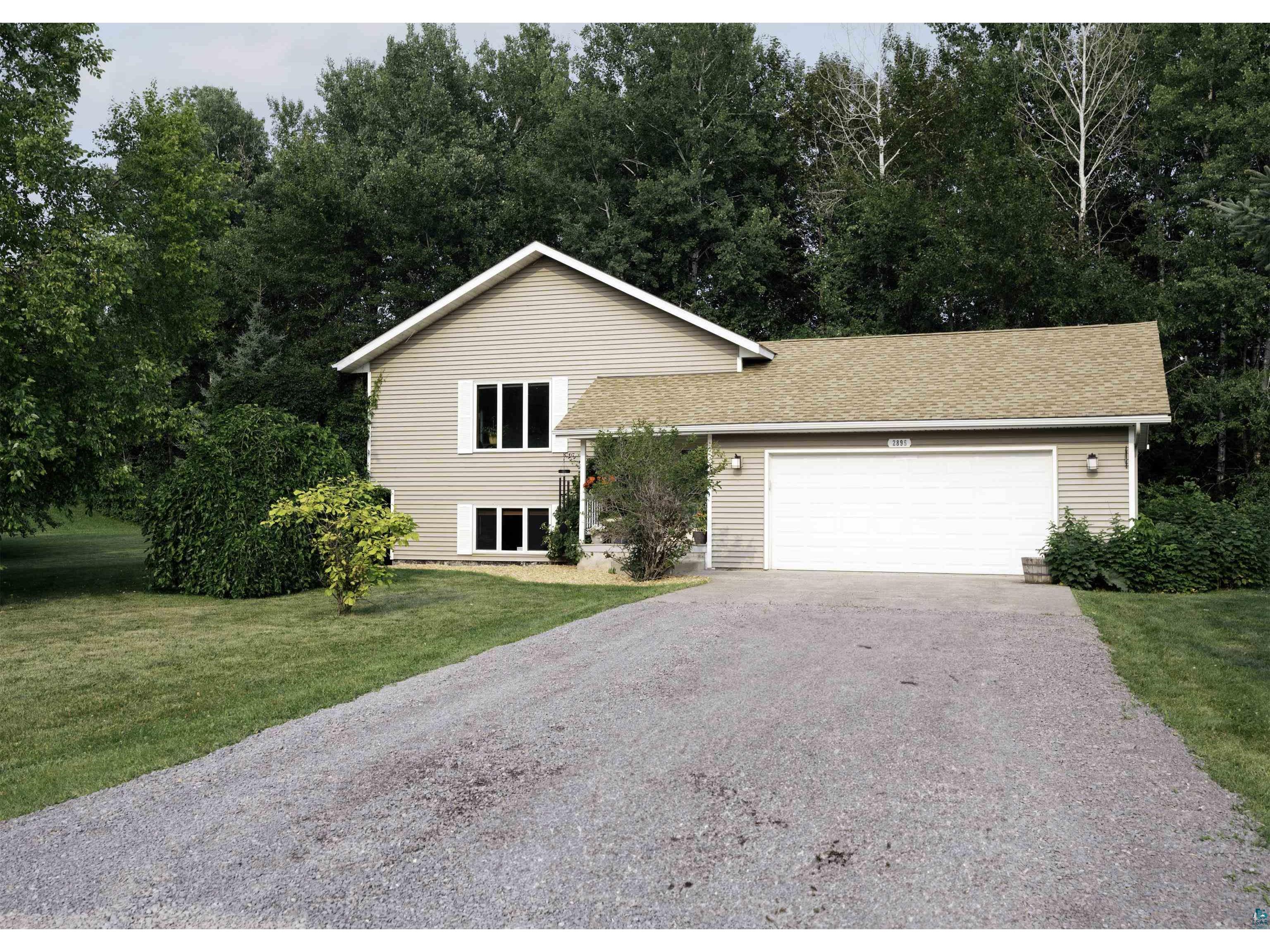 2895 S Irondale Ave Superior WI 54880 6109783 image1