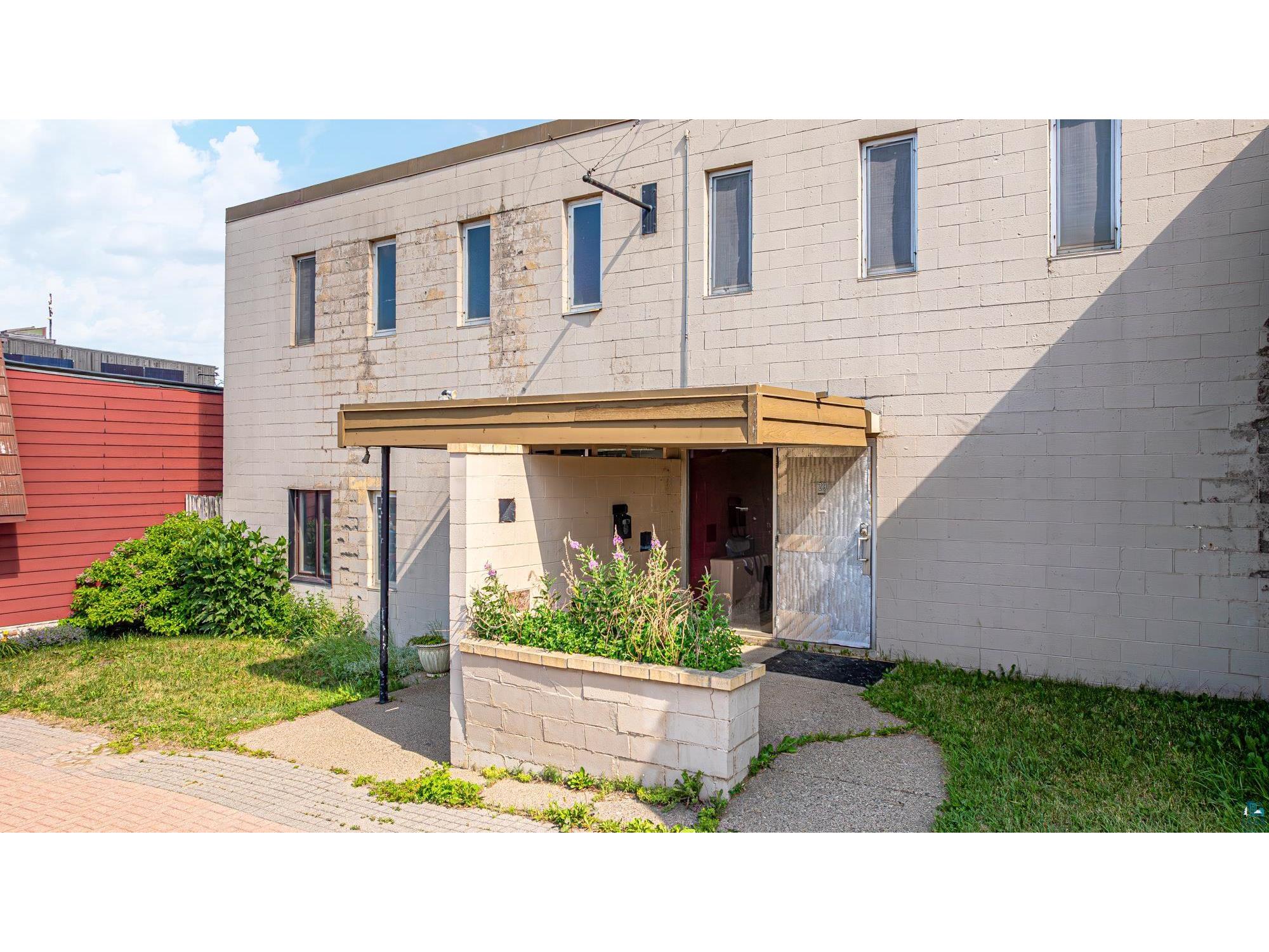 29 E Chapman St Ely MN 55731 6126526 image1