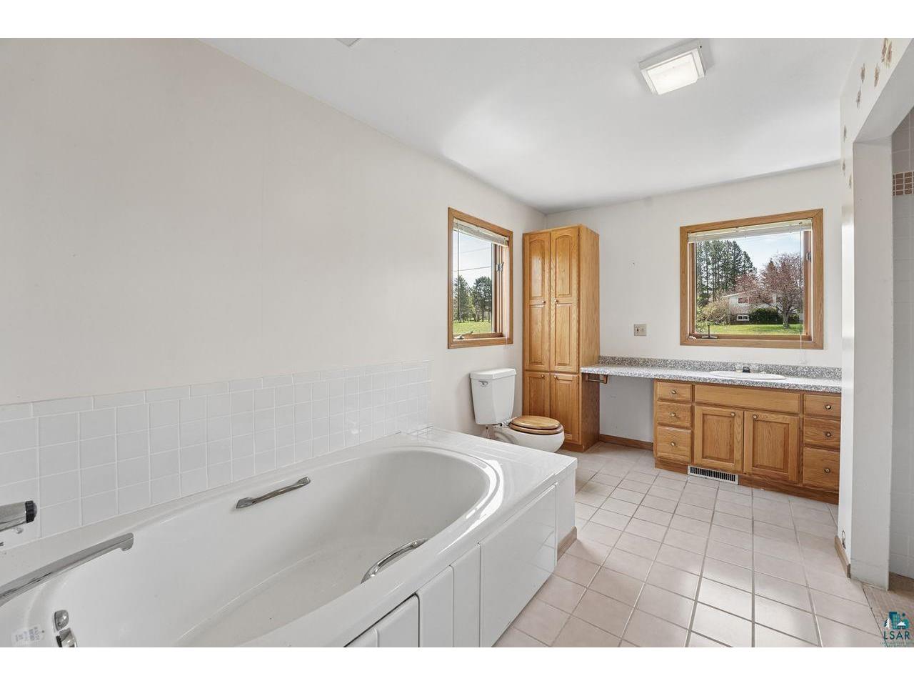 2909 Golf Course Rd Ashland WI 54806 6125286 image18