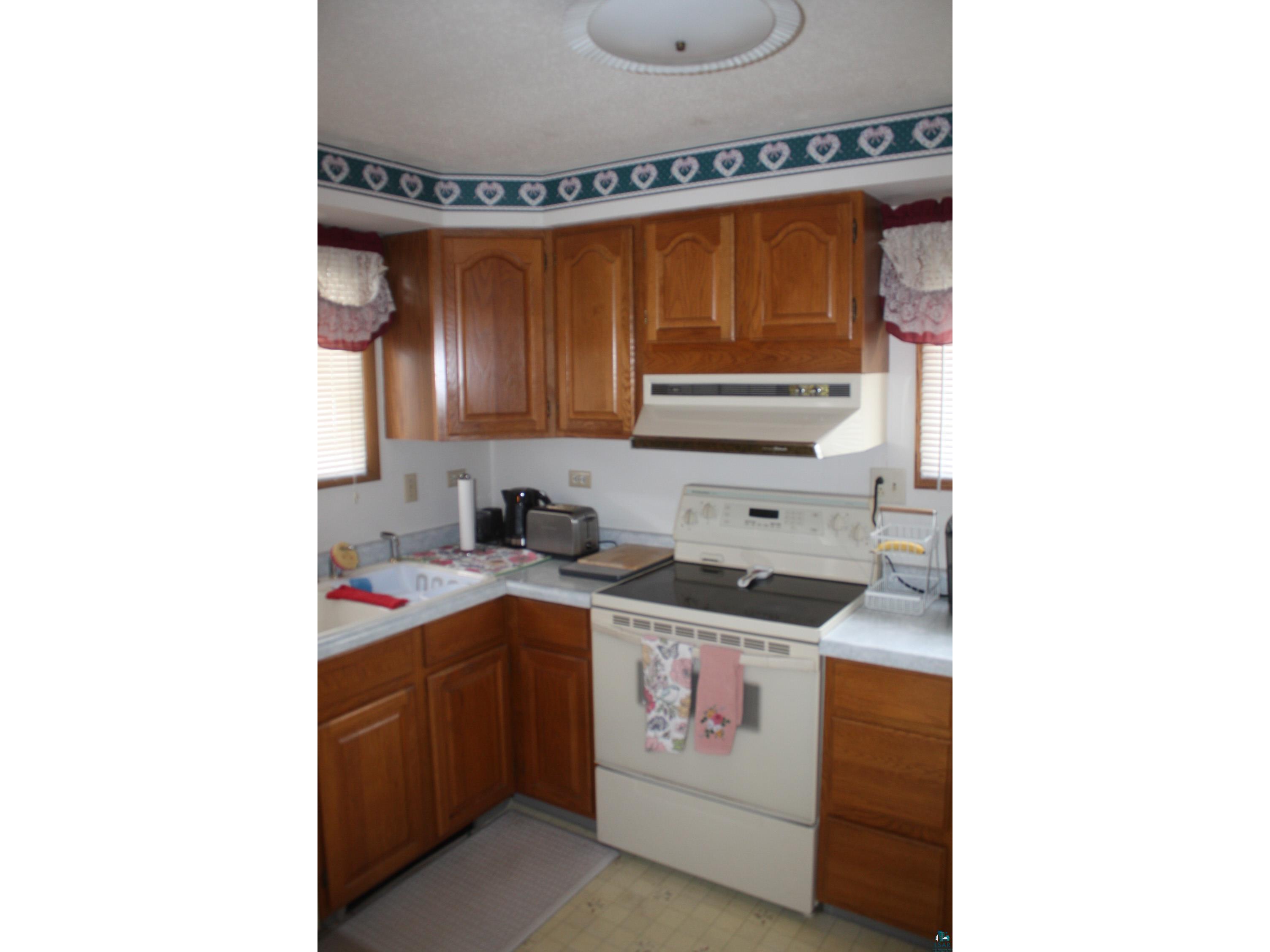 2909 Hammond Ave Superior WI 54880 6126276 image18