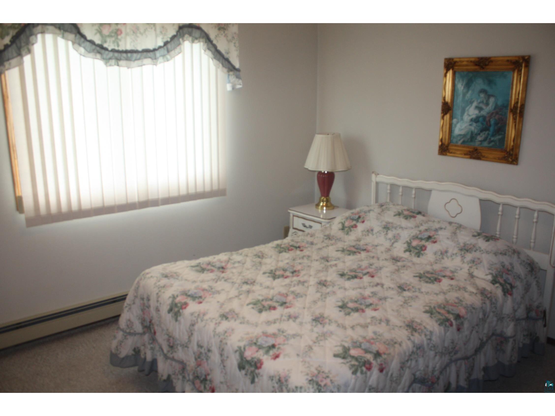 2909 Hammond Ave Superior WI 54880 6126276 image38
