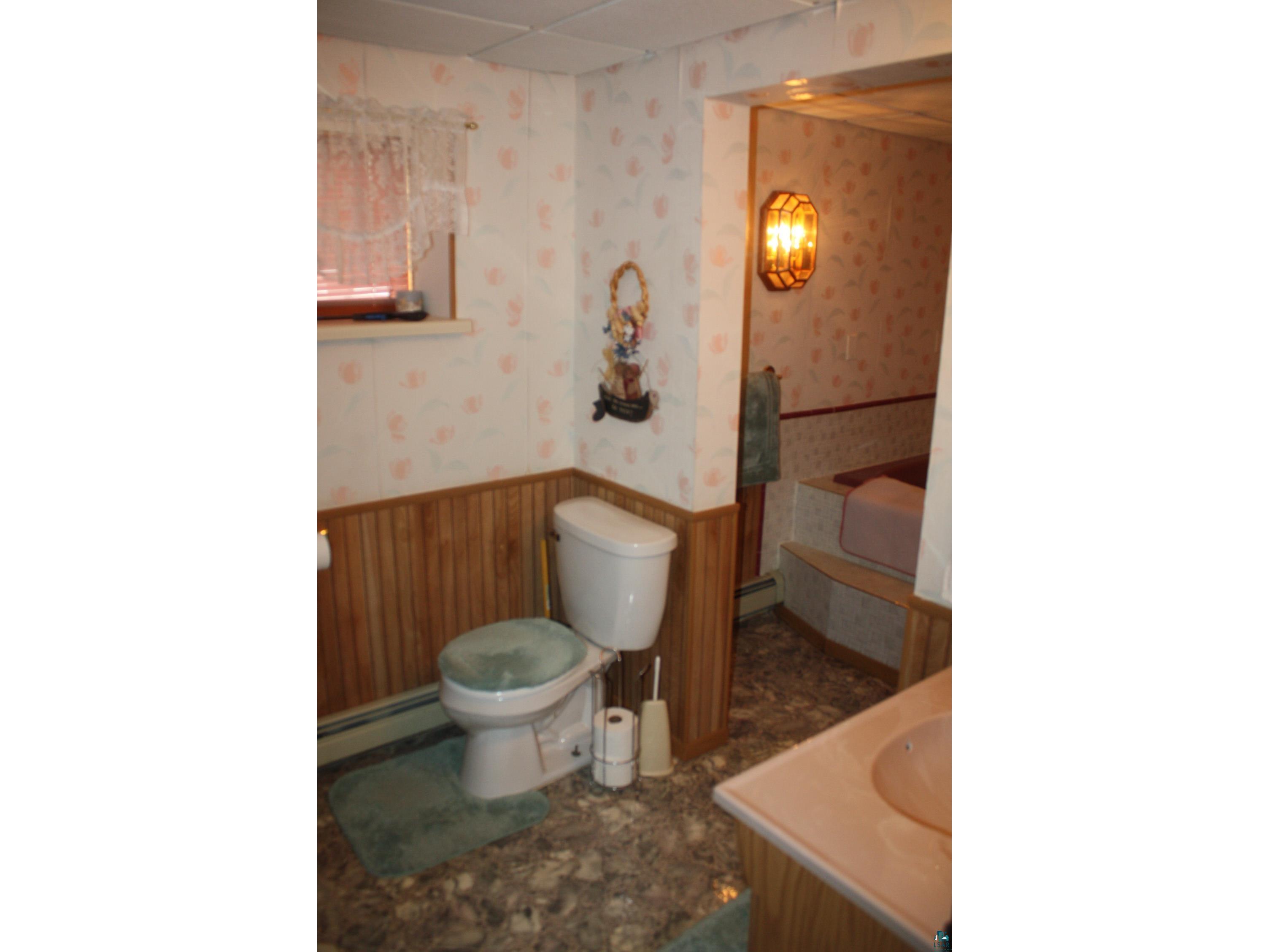 2909 Hammond Ave Superior WI 54880 6126276 image68