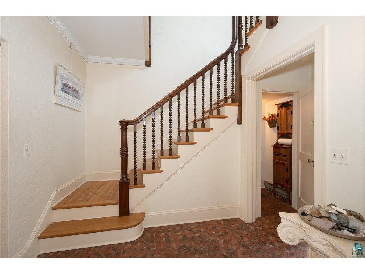 2931 Greysolon Rd Duluth MN 55812 6124388 image11