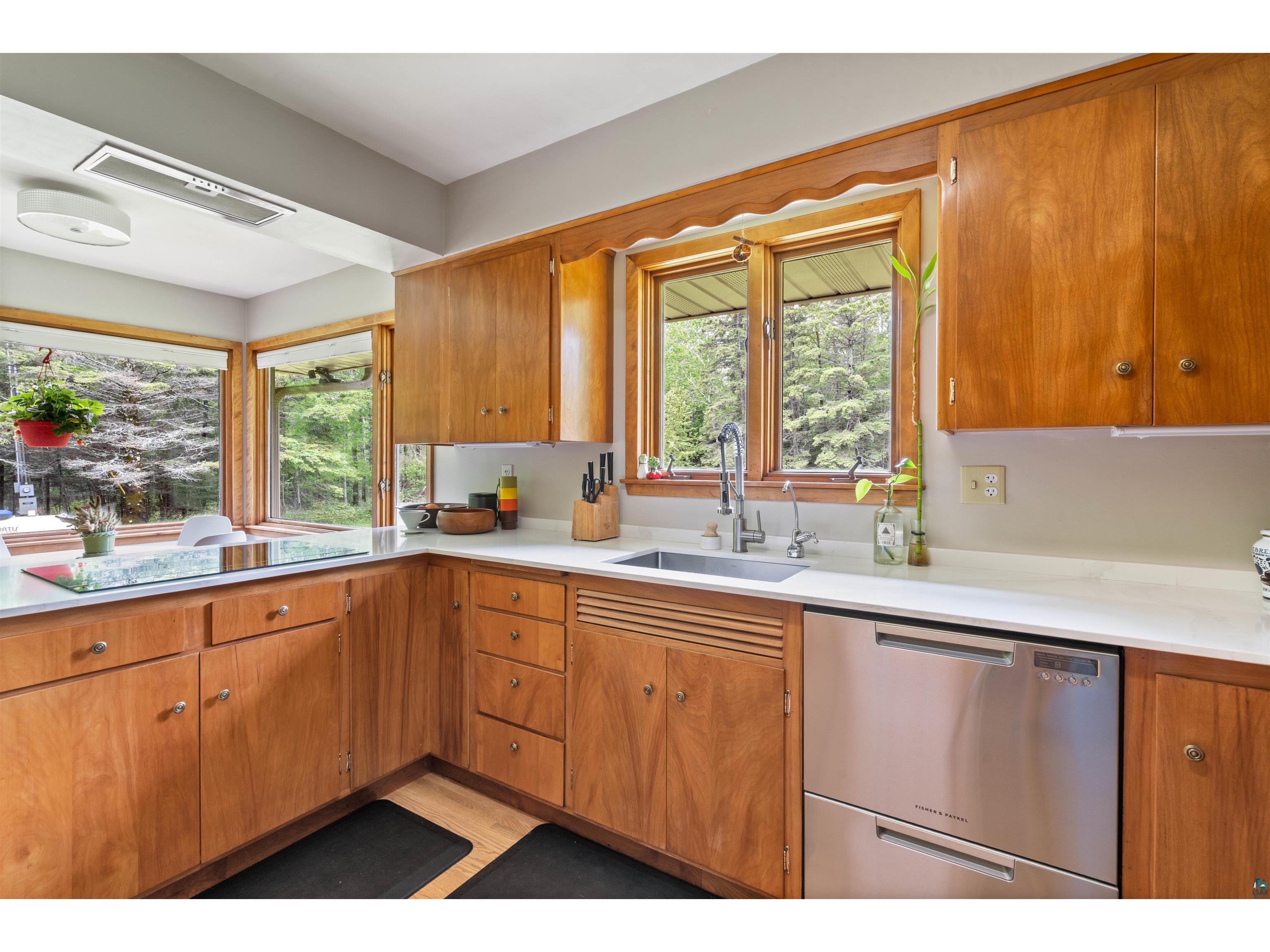 297 E 2nd St Knife River MN 55609 6126239 image11