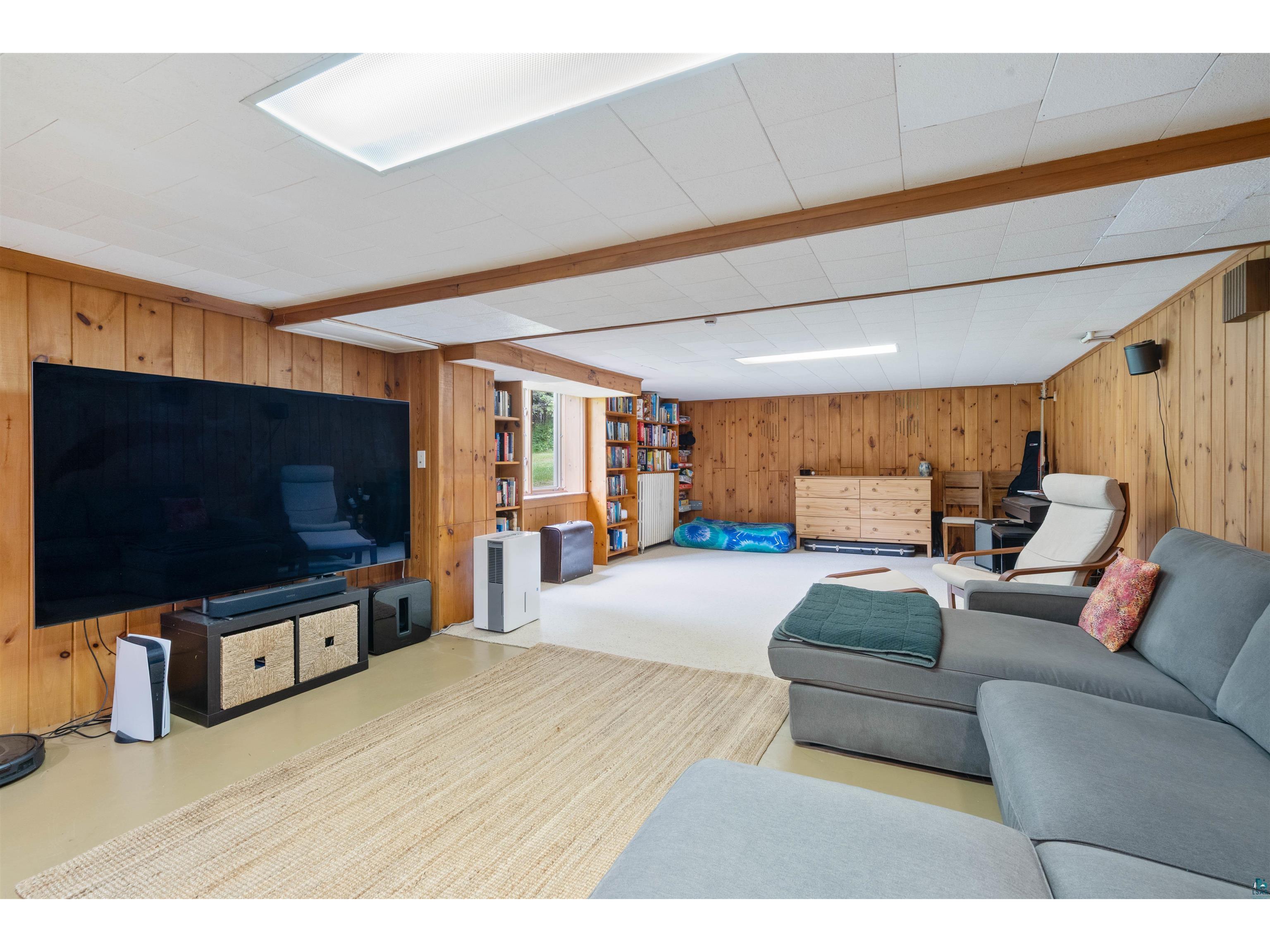 297 E 2nd St Knife River MN 55609 6126239 image22