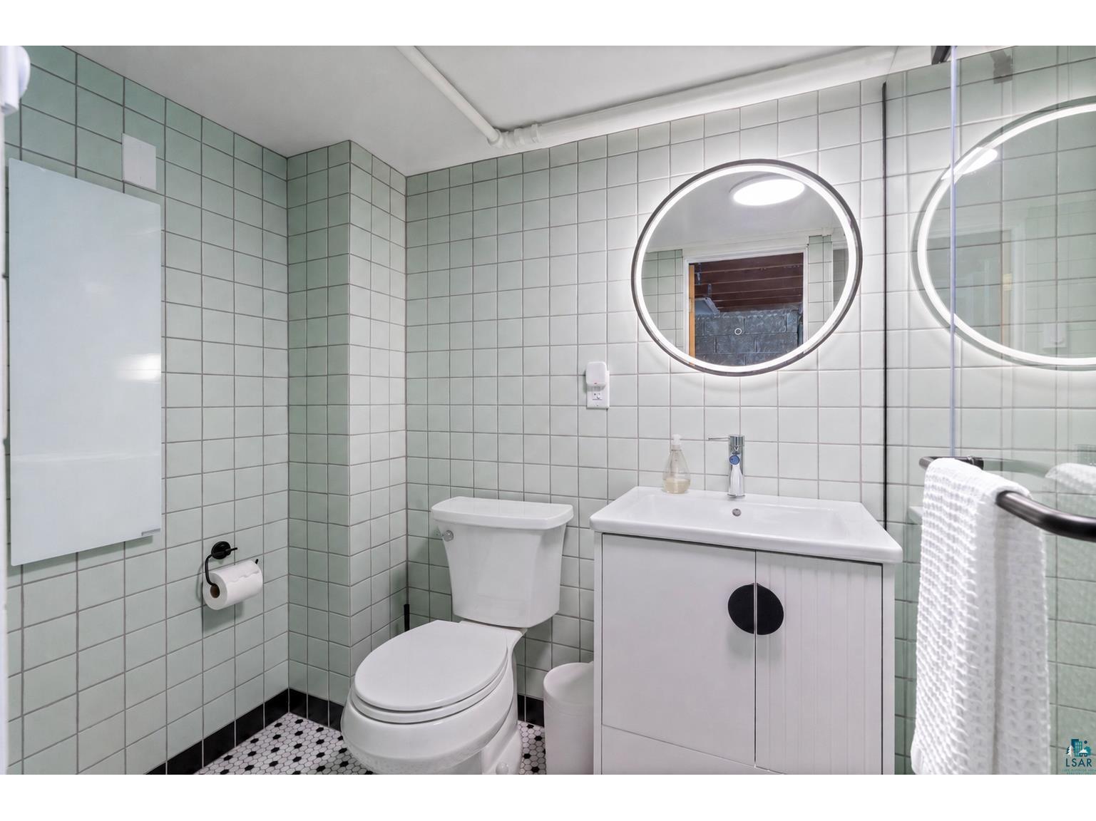 297 E 2nd St Knife River MN 55609 6126239 image25
