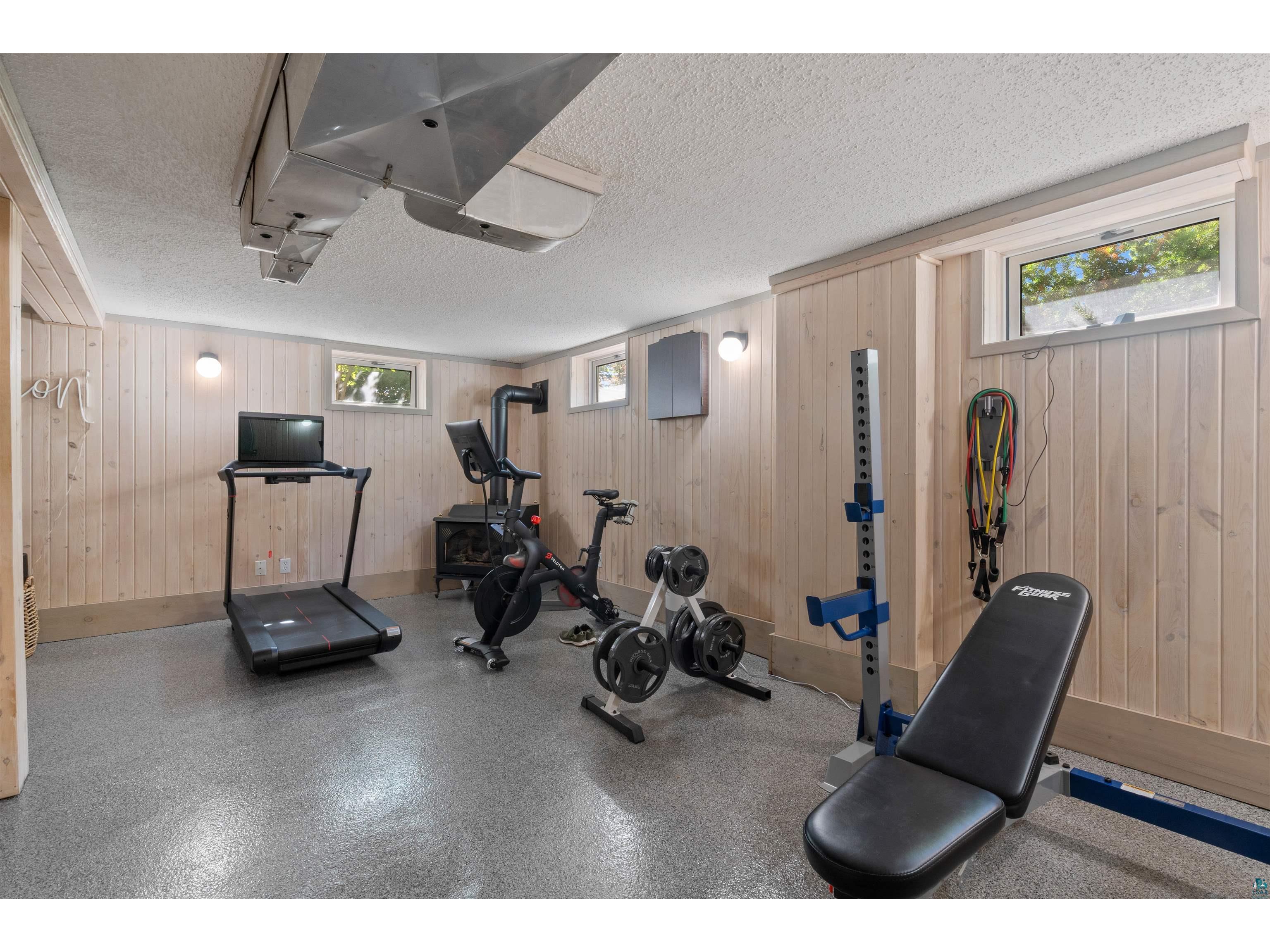 3 E College St Duluth MN 55812 6126273 image21