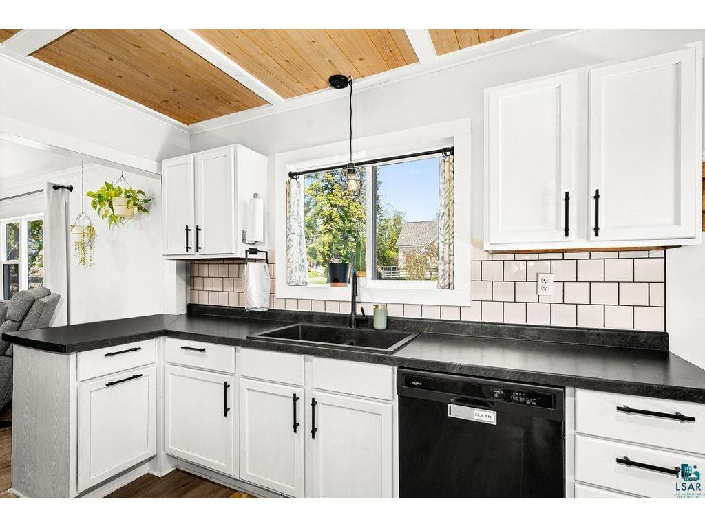 30 E 11th St Duluth MN 55805 6125763 image13