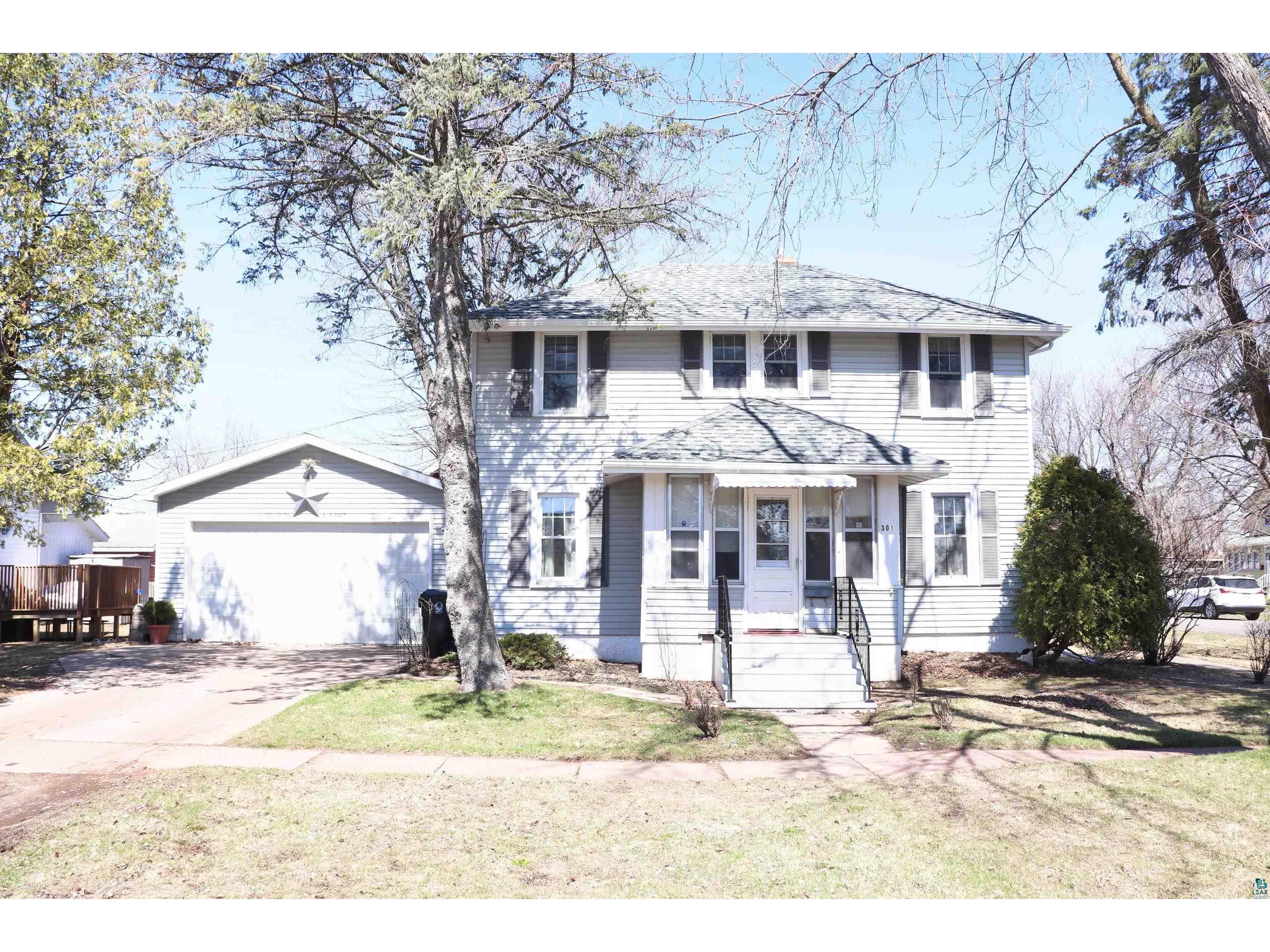 301 20th Ave E Superior WI 54880 6107807 image1