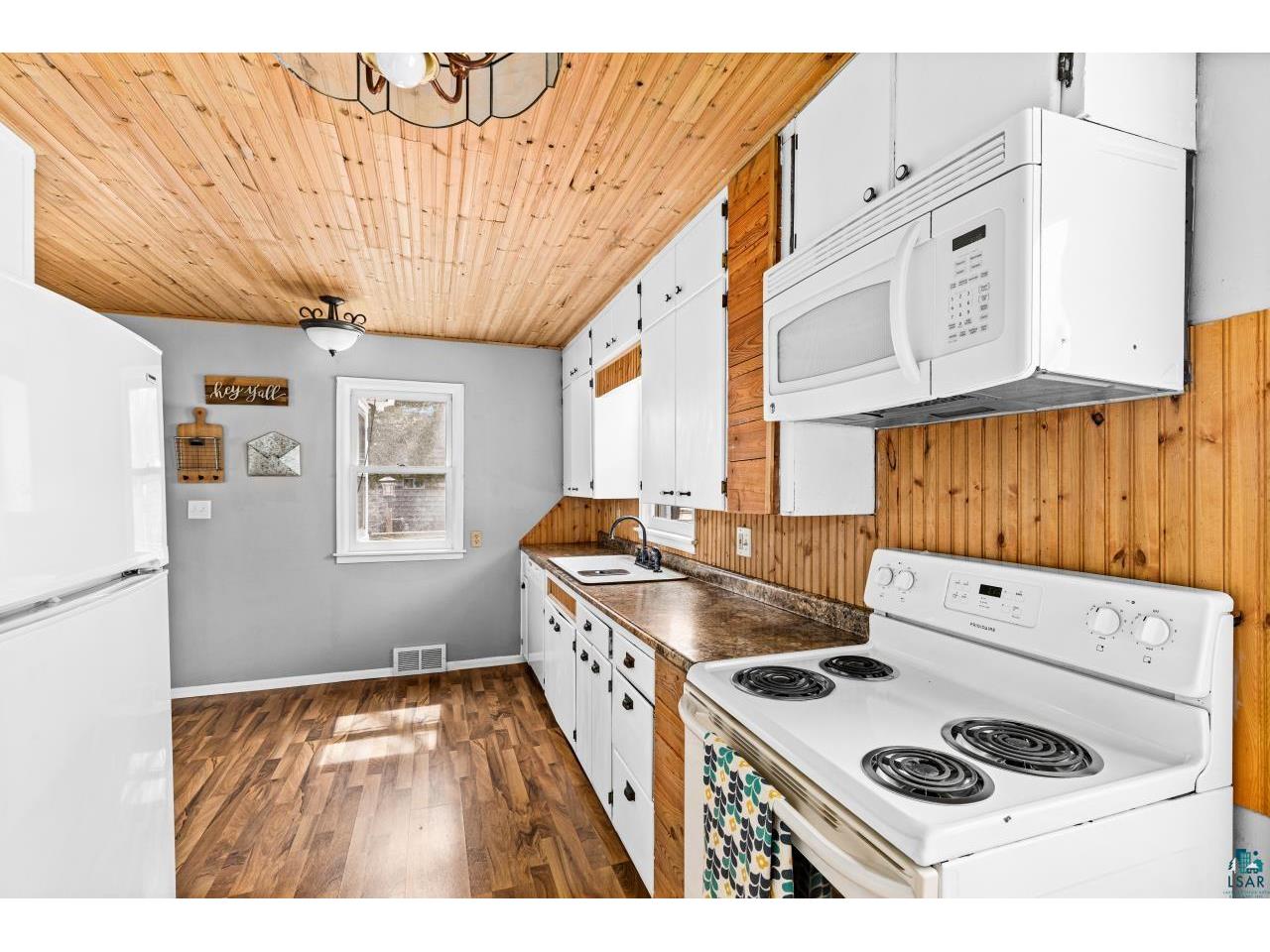 301 St. Paul Ave Duluth MN 55803 6124648 image10