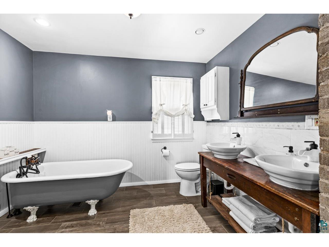 301 St. Paul Ave Duluth MN 55803 6124648 image23