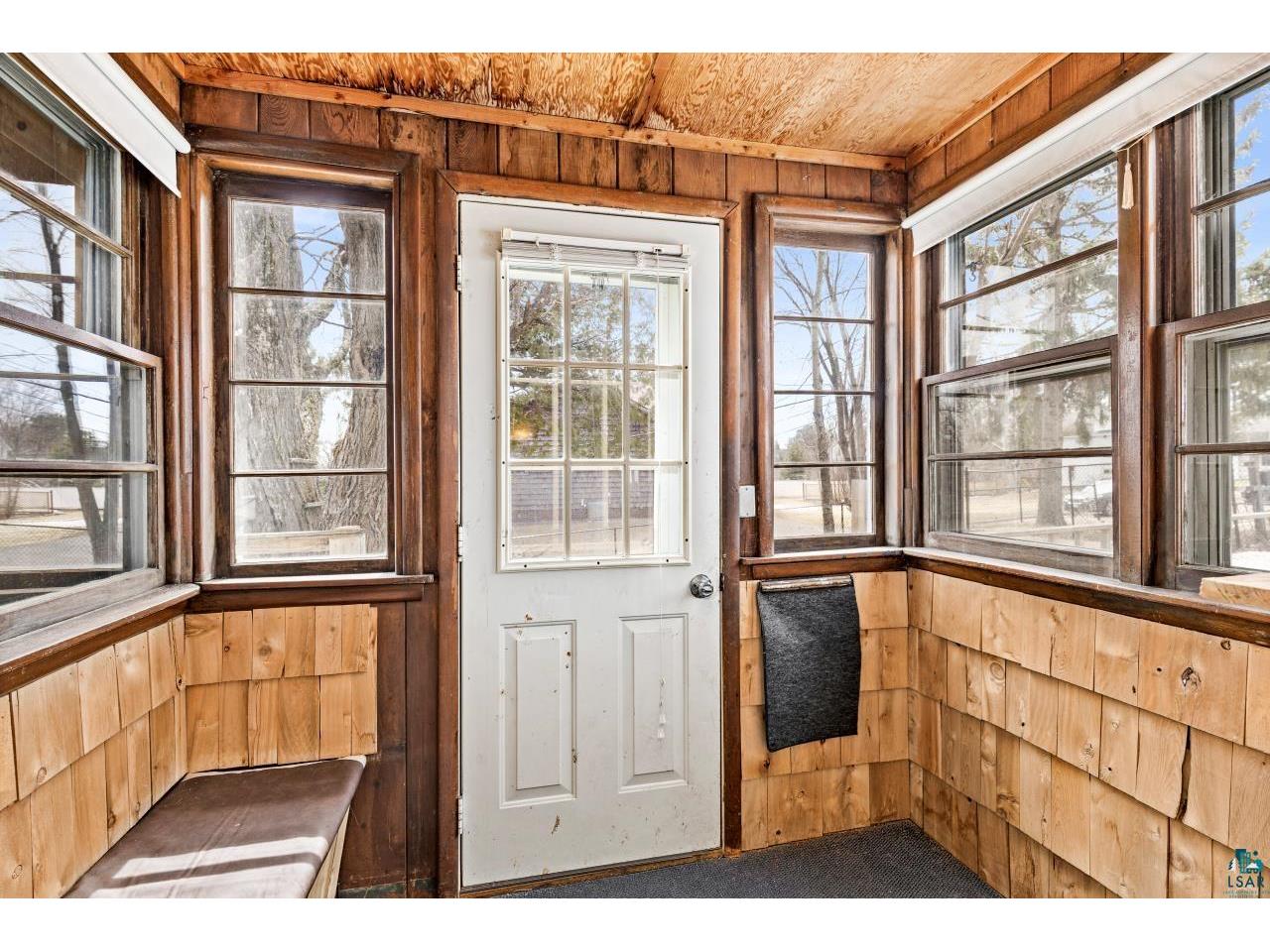 301 St. Paul Ave Duluth MN 55803 6124648 image6