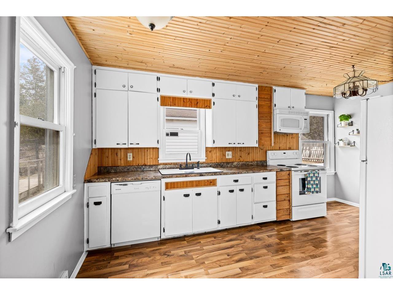 301 St. Paul Ave Duluth MN 55803 6124648 image7