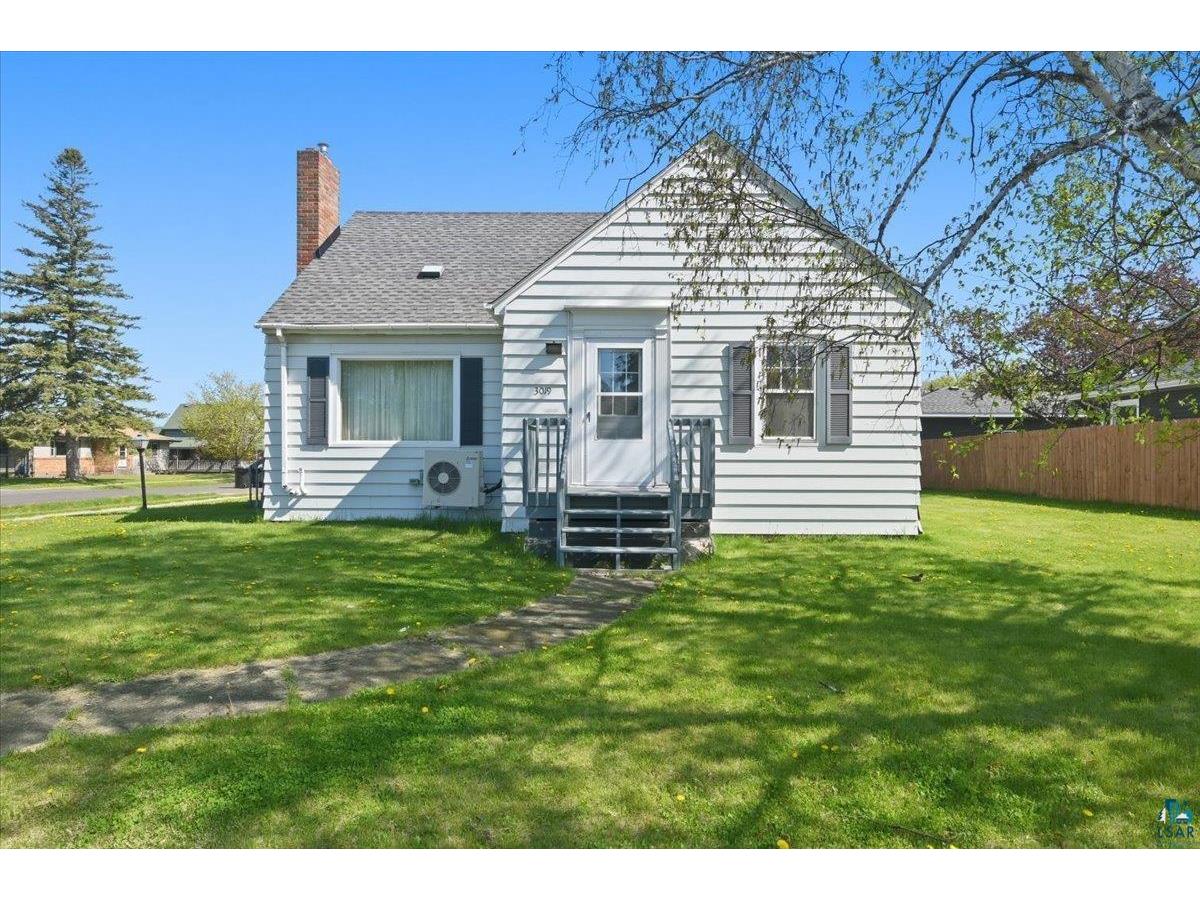 3019 N 21st St Superior WI 54880 6125599 image1