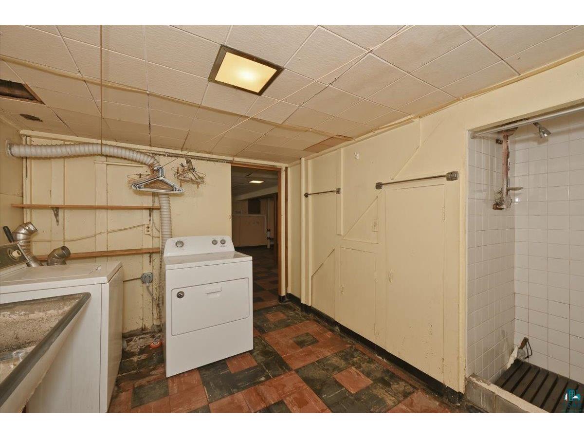 3019 N 21st St Superior WI 54880 6125599 image14