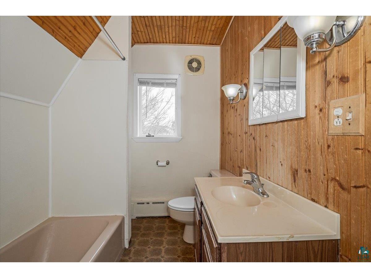 302 E 7th St Superior WI 54880 6124324 image12