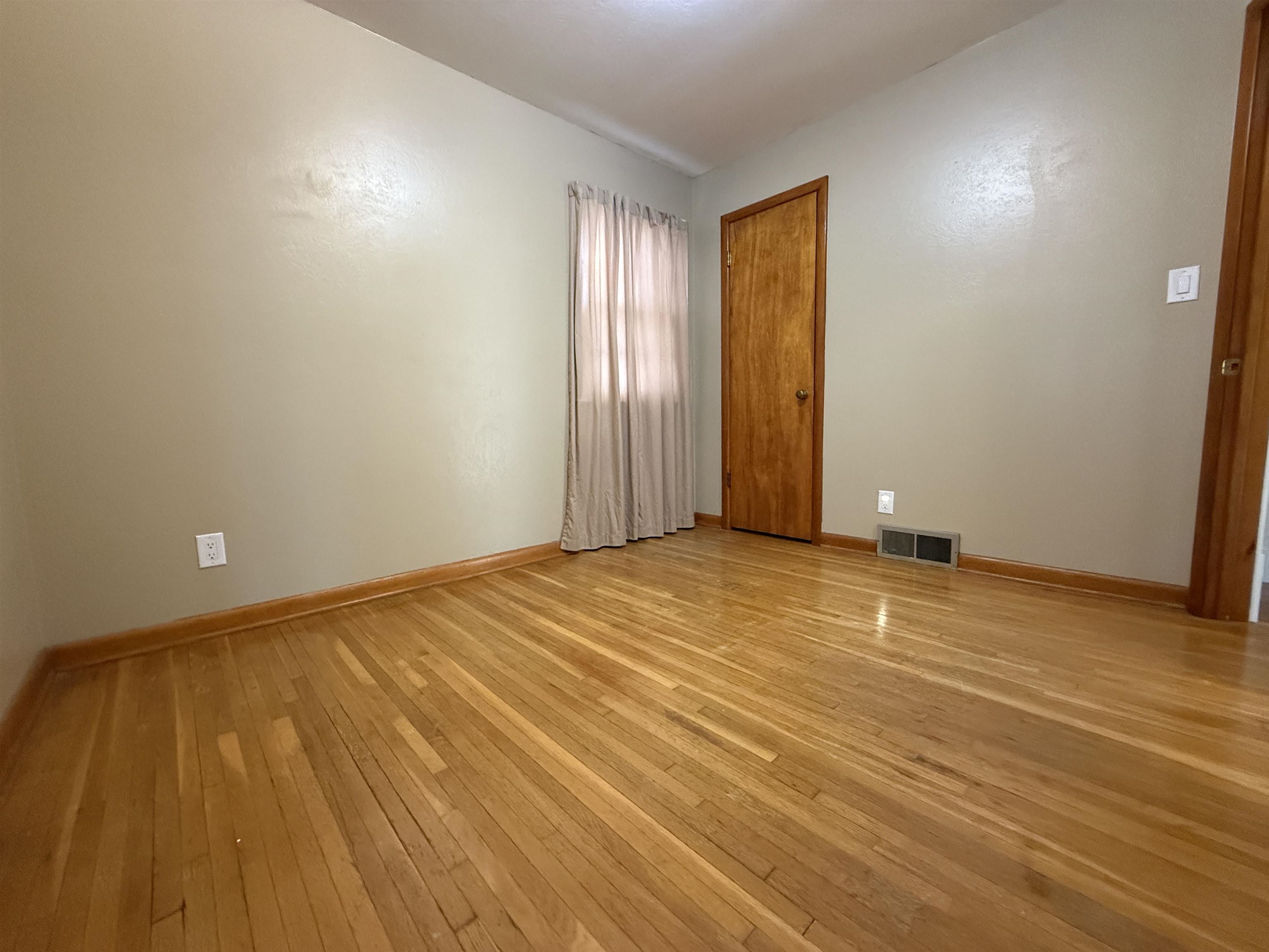 3027 8th Ave E Hibbing MN 55746 6118233 image19