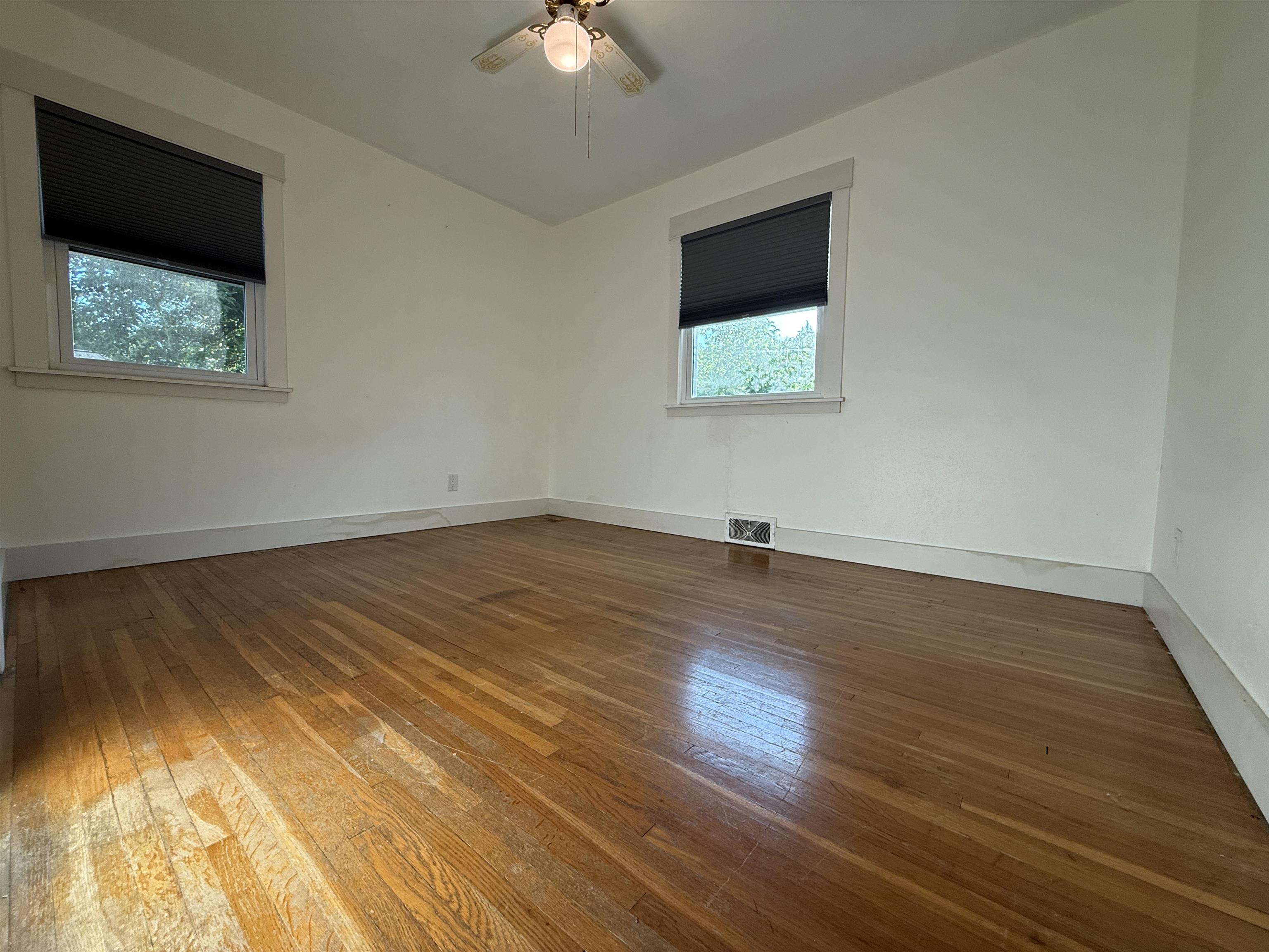 3027 8th Ave E Hibbing MN 55746 6118233 image21